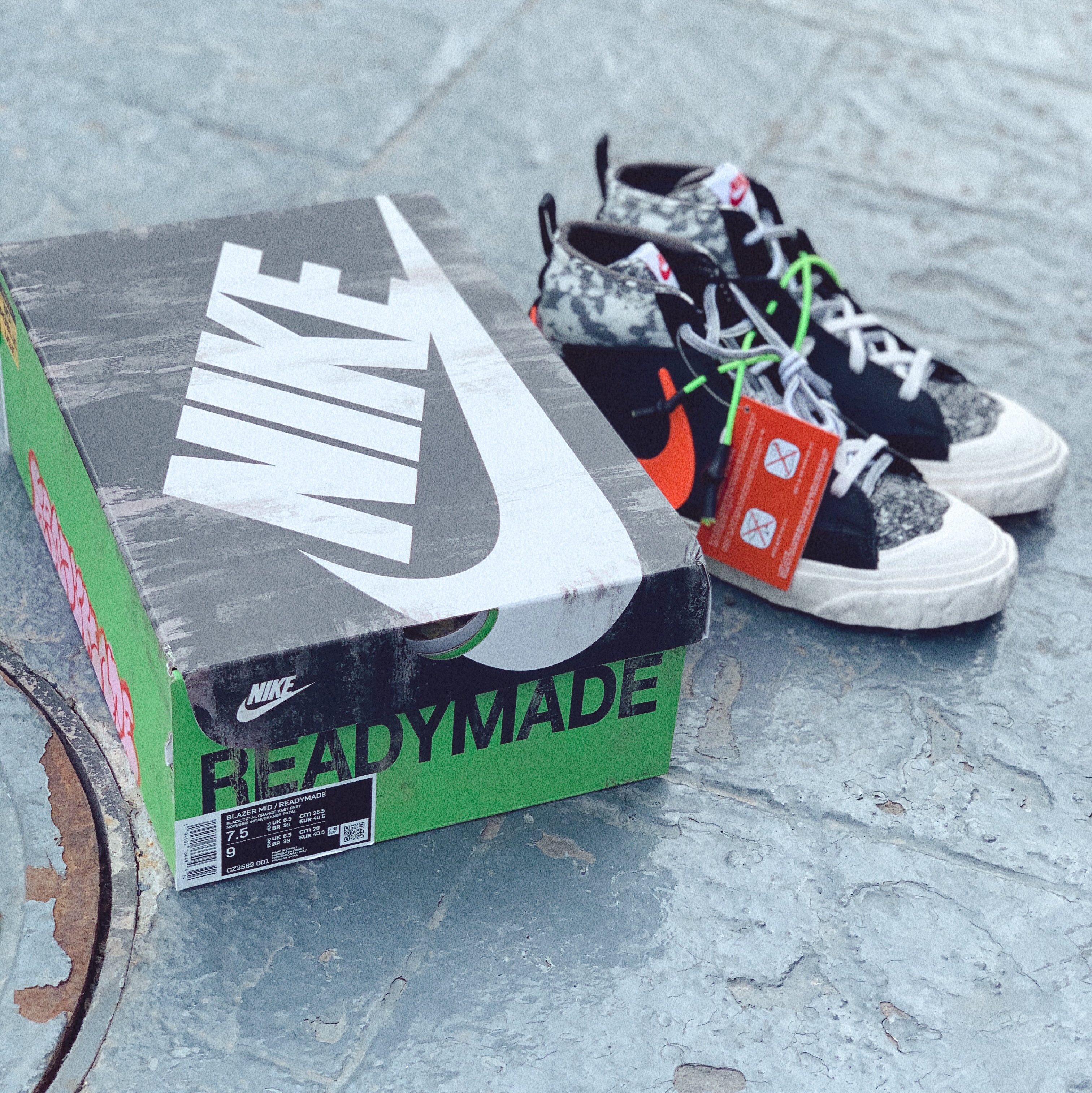 Nike x Readymade Blazer Mid Black 착용 스타일 - 2