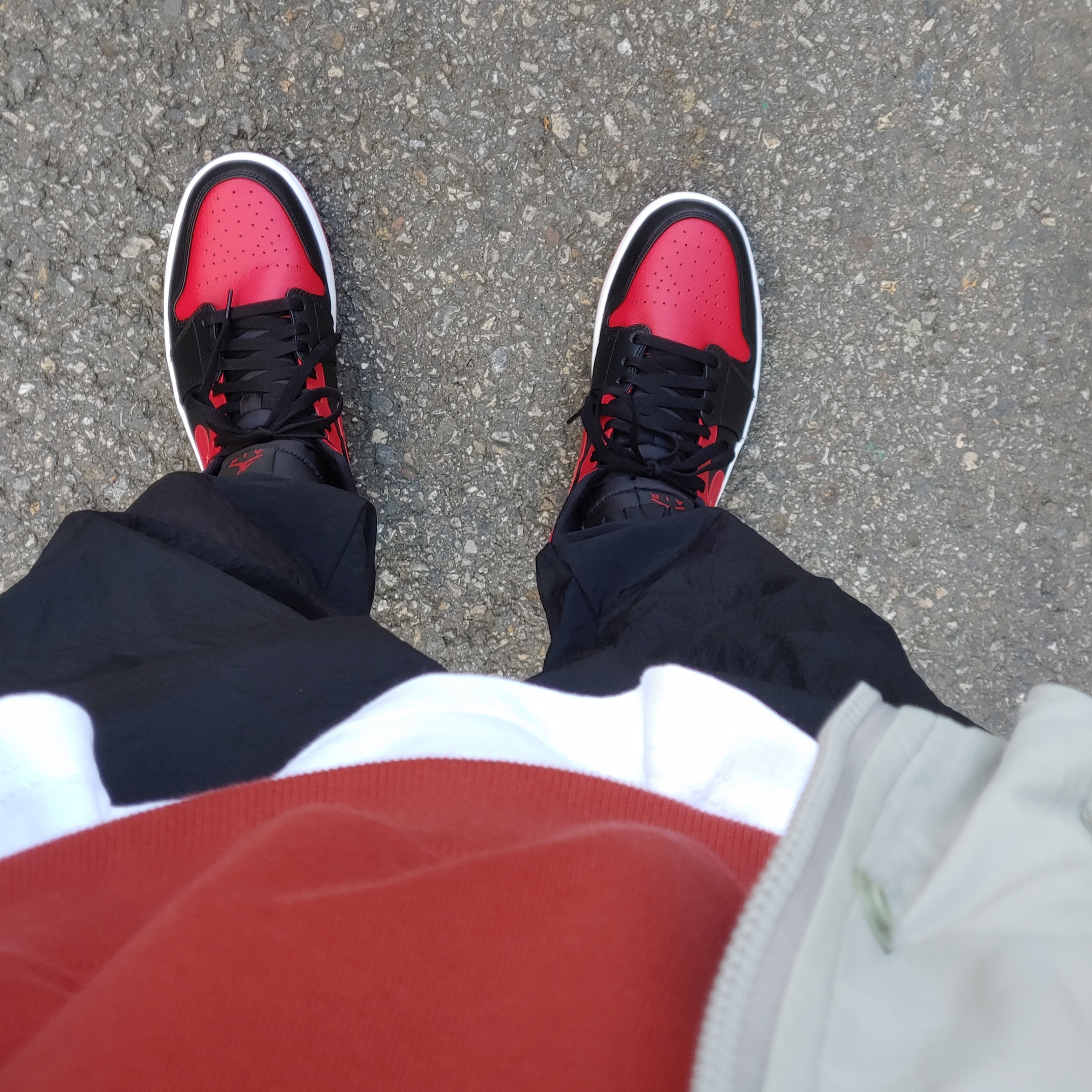Jordan 1 Mid Bred Banned 2020 착용 스타일