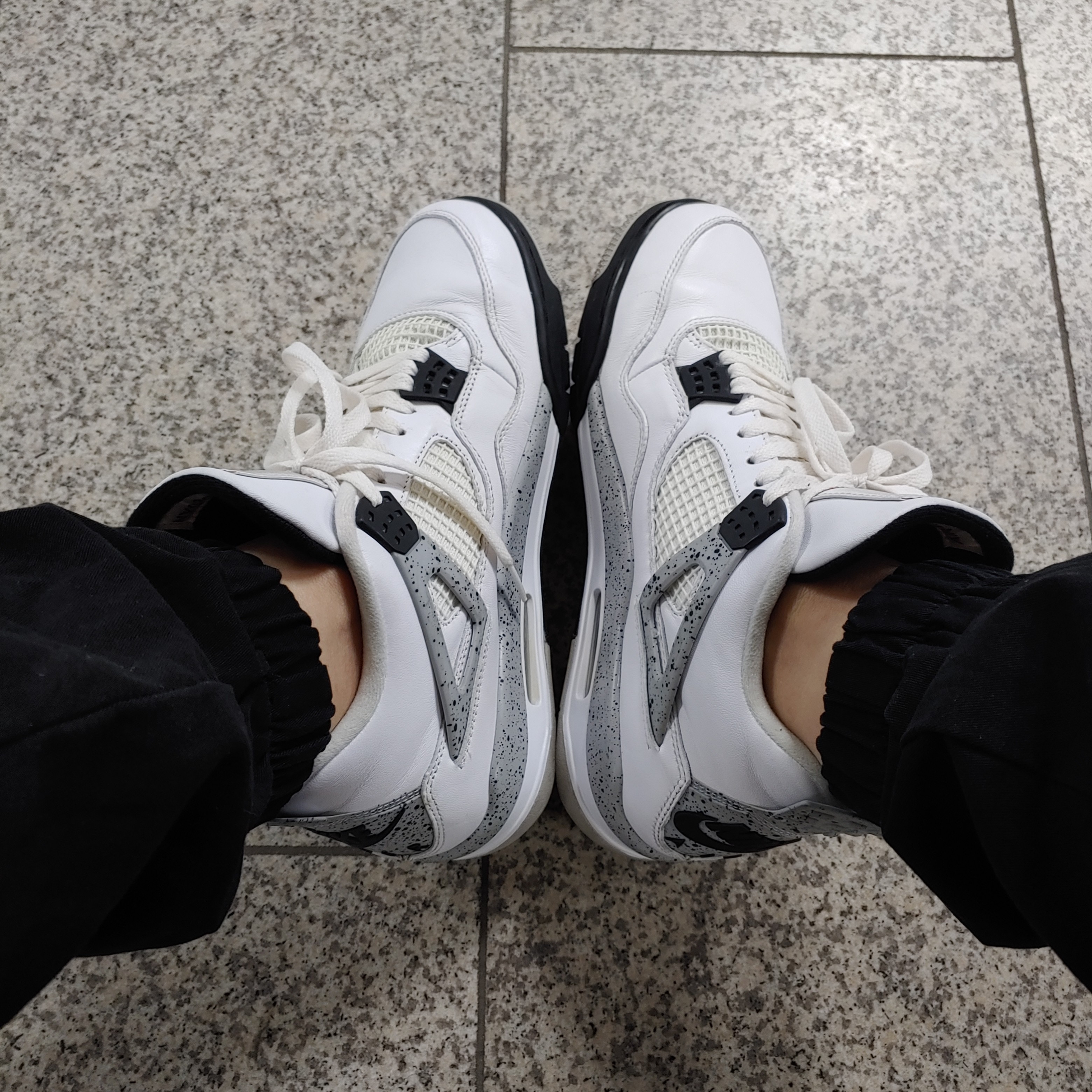 Jordan 4 Retro OG White Cement 2016 착용 스타일 - 1
