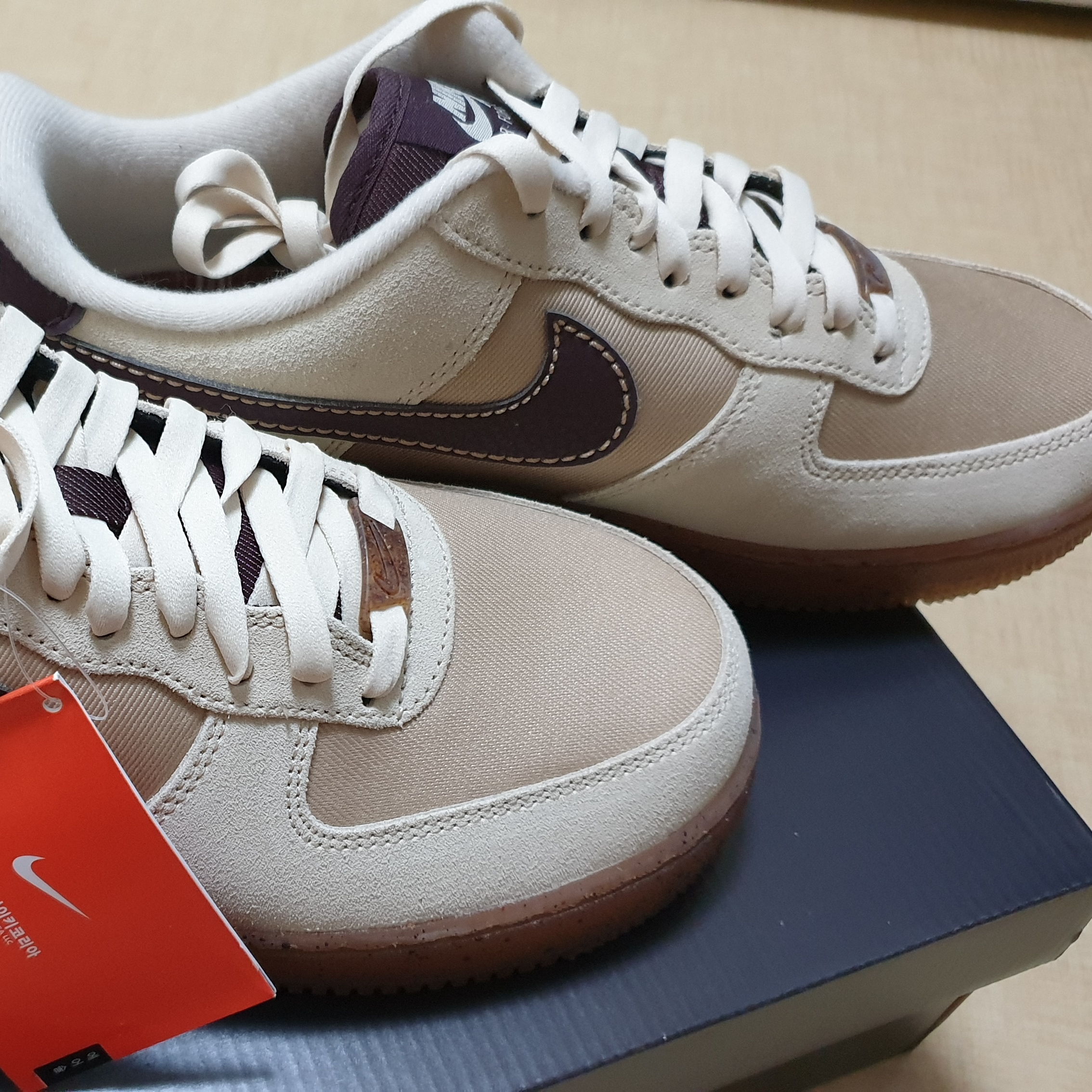 Nike Air Force 1 '07 LV8 Coffee 착용 스타일 - 2