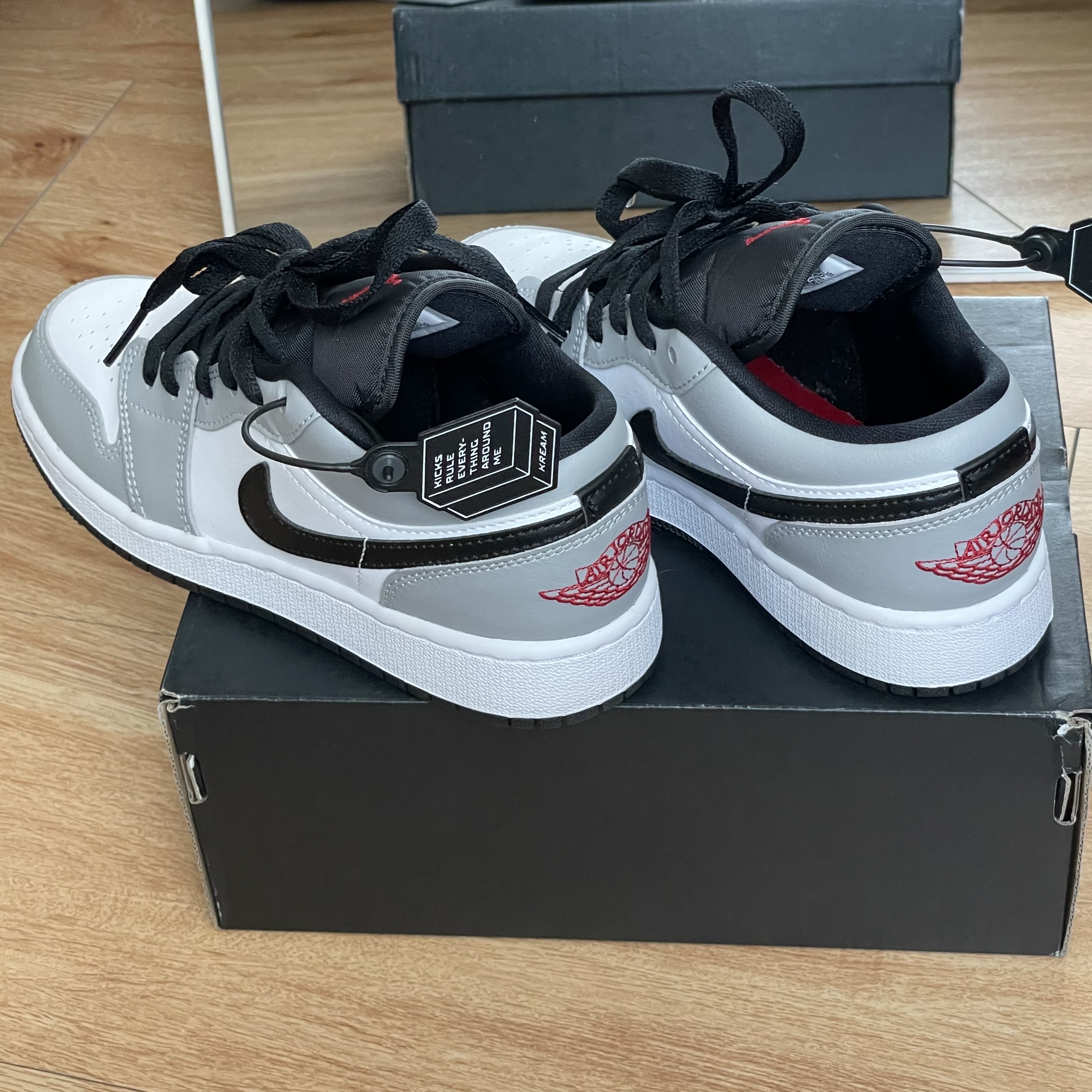(GS) Jordan 1 Low Light Smoke Grey 착용 스타일 - 4