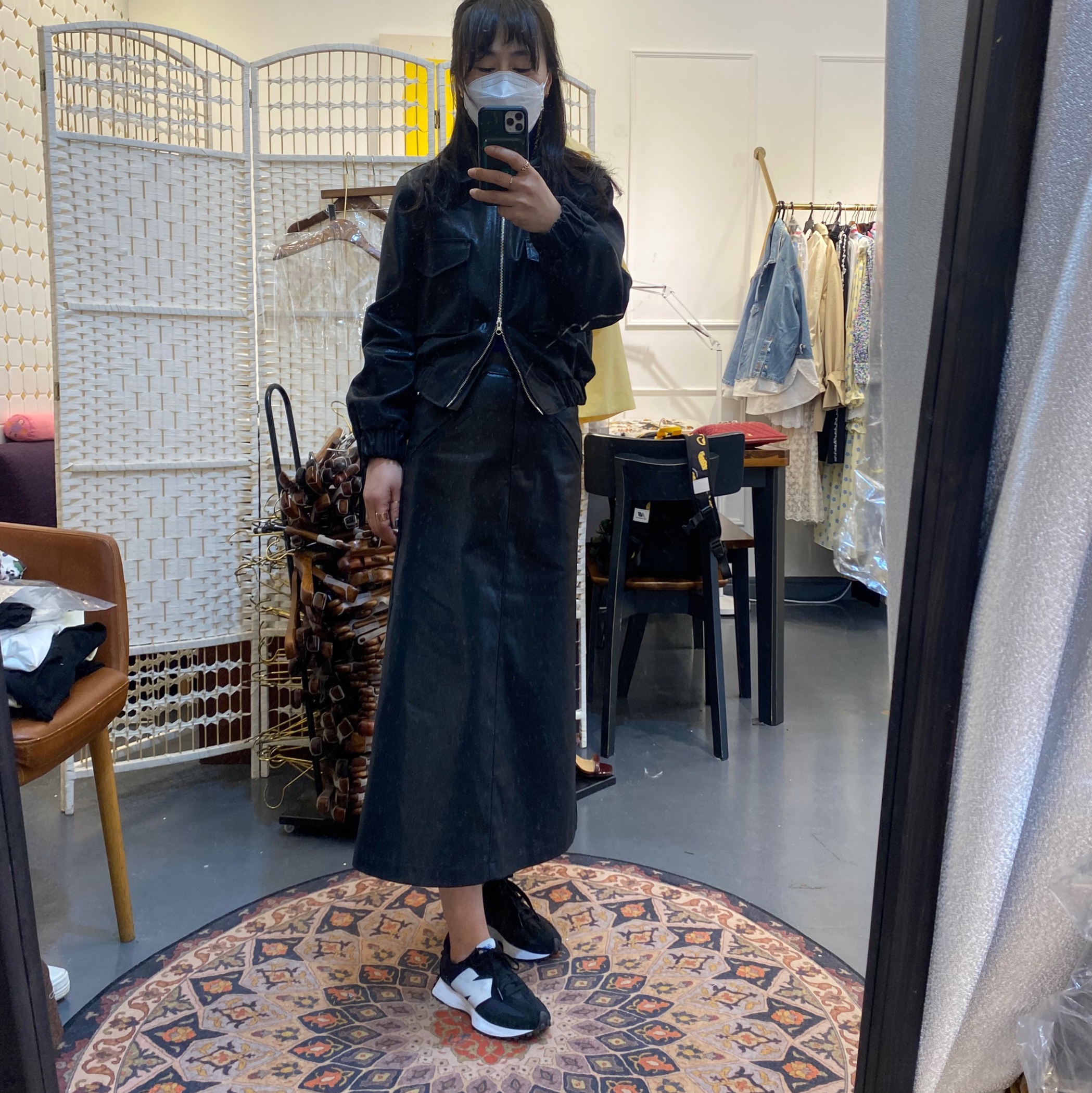 New Balance 327 Black 착용 스타일