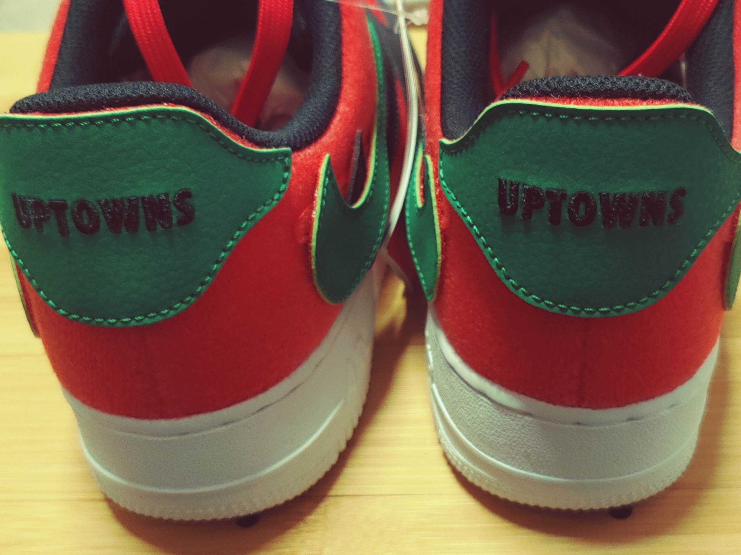 Nike Air Force 1/1 Custom Uptown 착용 스타일 - 4
