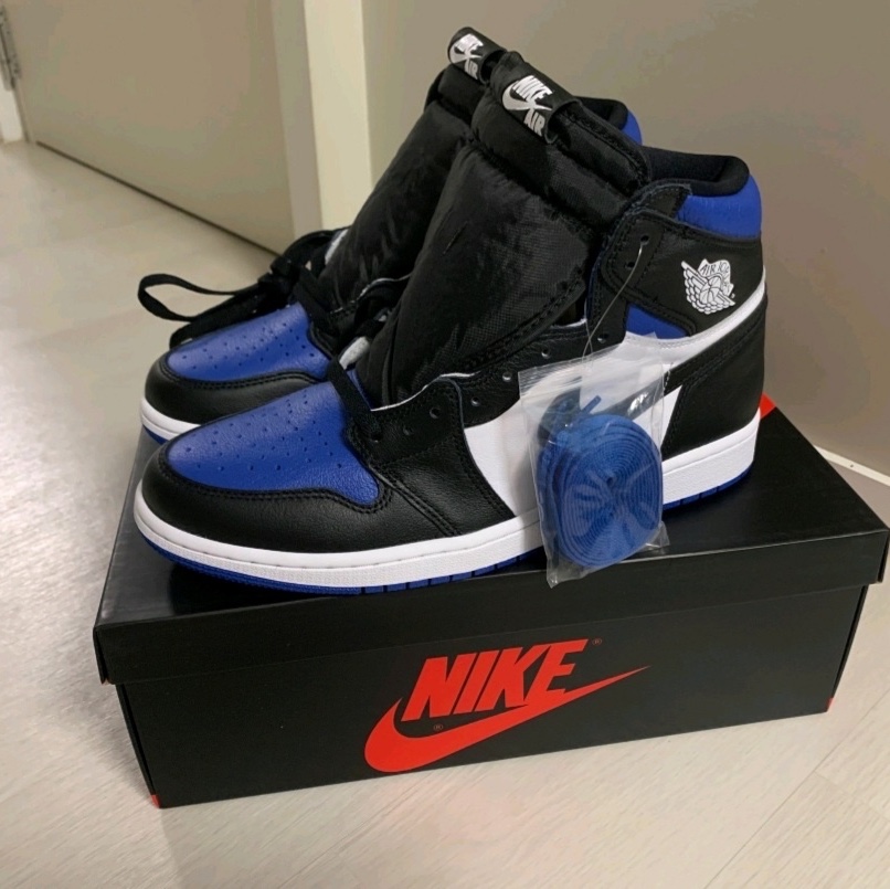 Jordan 1 Retro High OG Royal Toe 착용 스타일 - 4