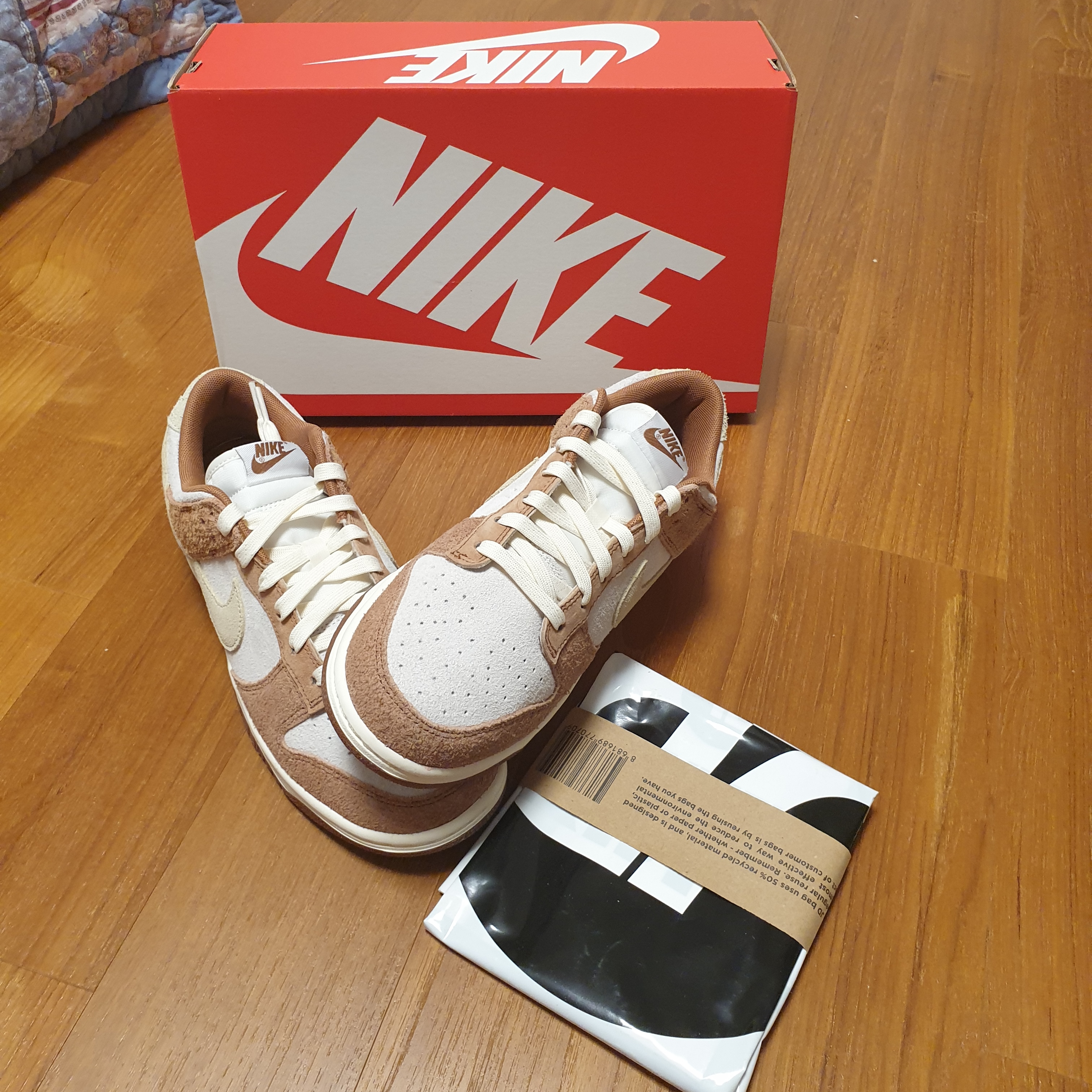 Nike Dunk Low Pro Premium Medium Curry 착용 스타일 - 3