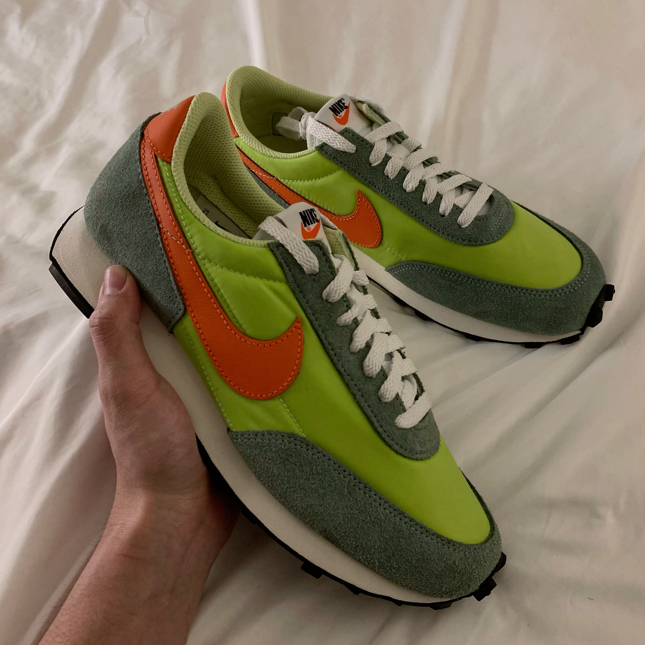 Nike Daybreak Limelight 착용 스타일