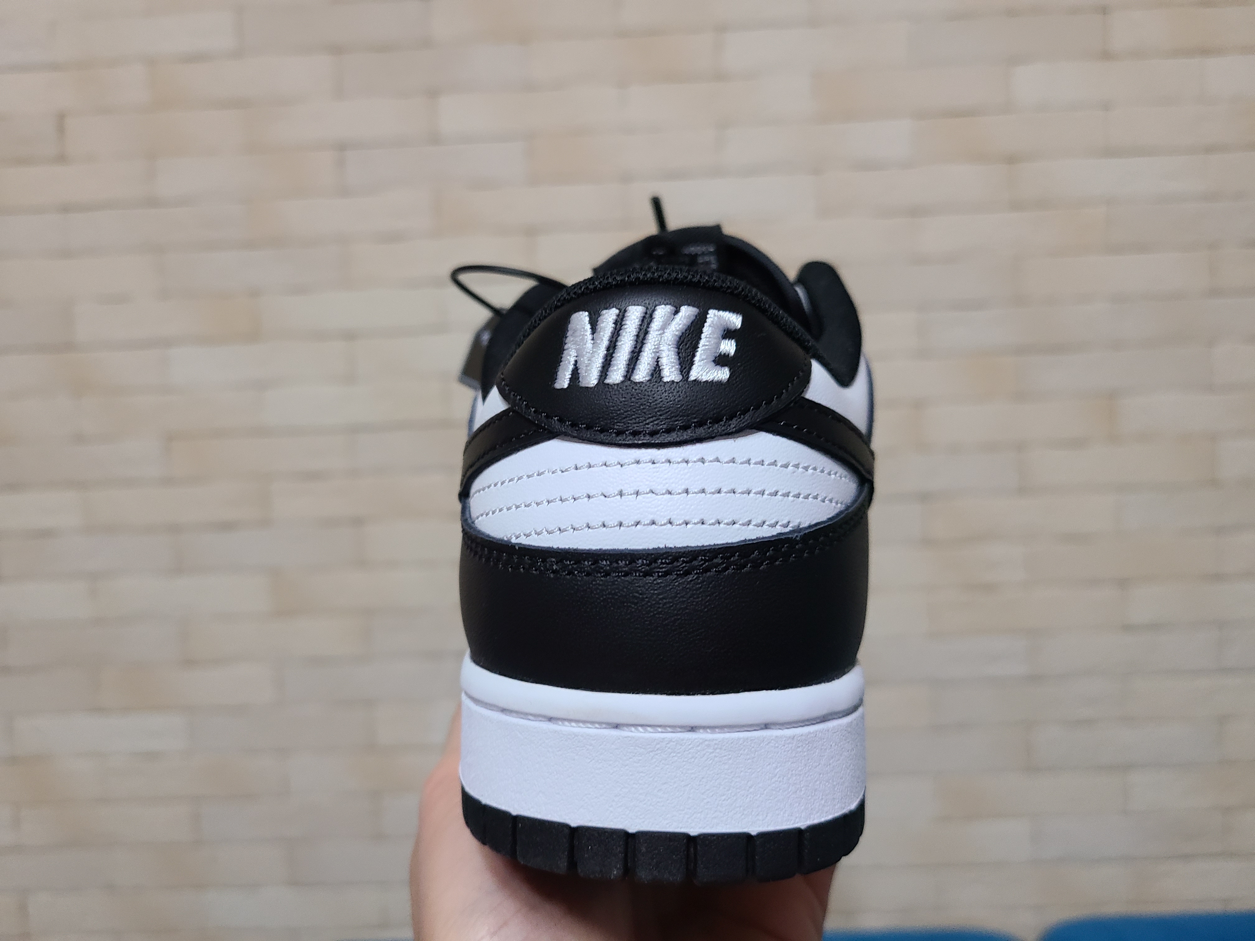 Nike Dunk Low Retro Black 착용 스타일 - 3
