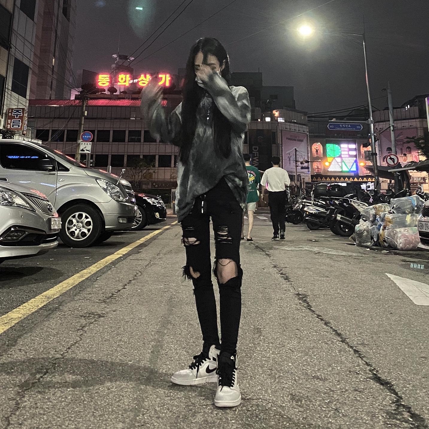 Jordan 1 Retro High OG Defiant SB NYC to Paris 착용 스타일 - 2
