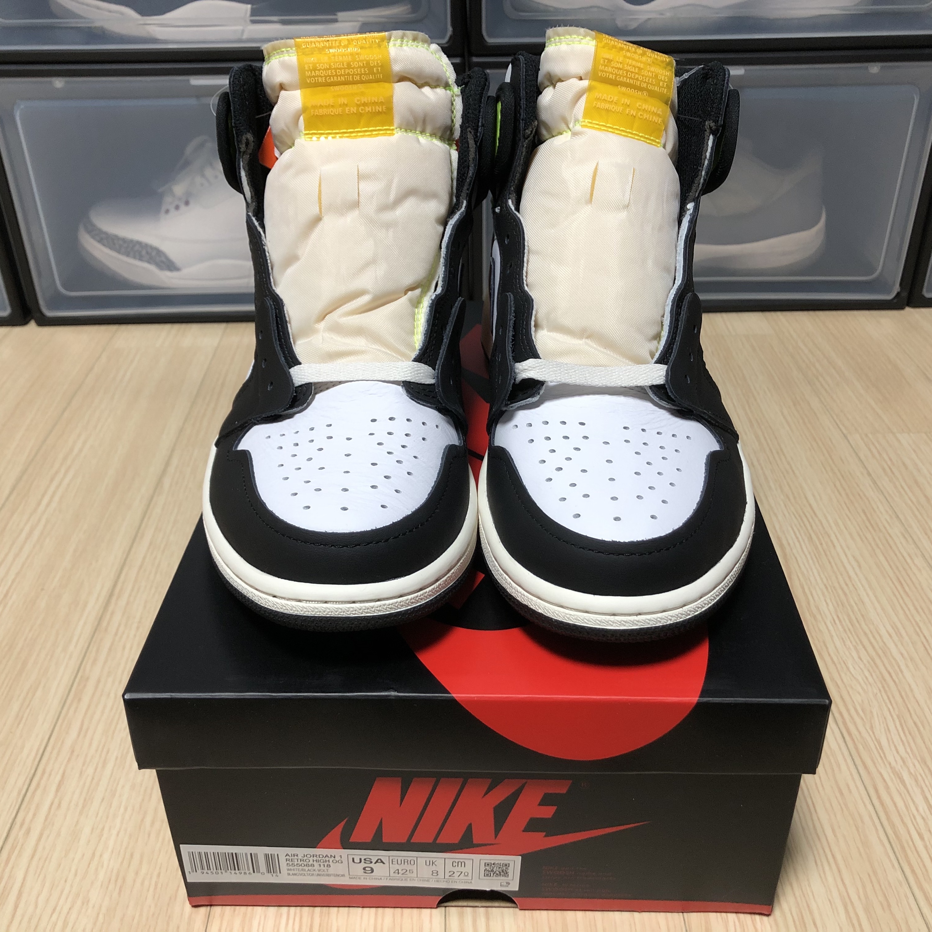 Jordan 1 Retro High OG Volt Gold 착용 스타일 - 2