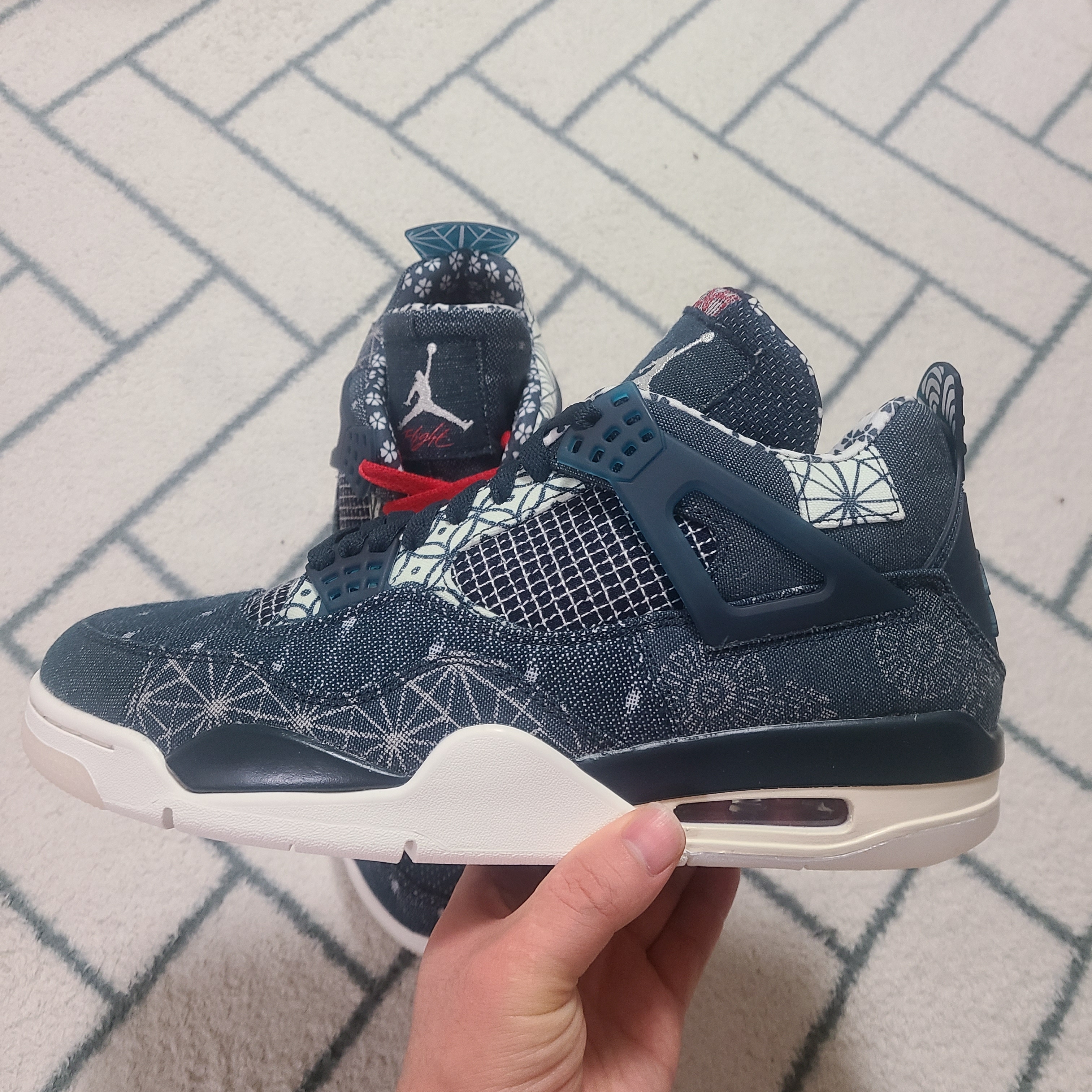 Jordan 4 Retro SE Deep Ocean 착용 스타일 - 2