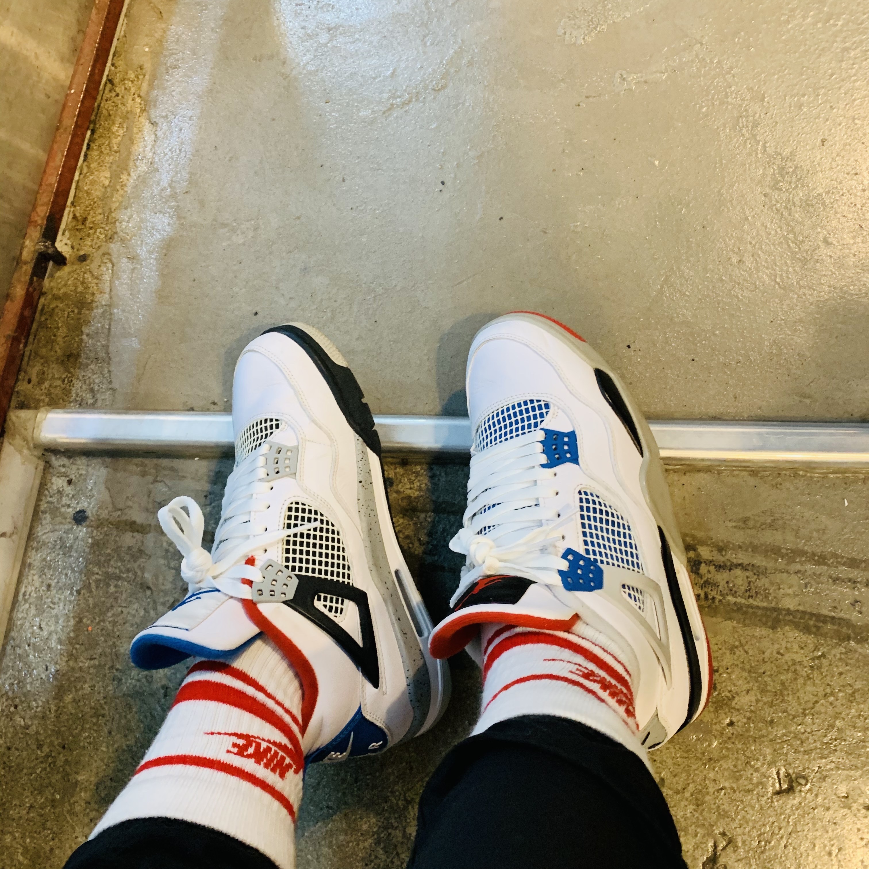 Jordan 4 Retro What The 4 착용 스타일 - 2
