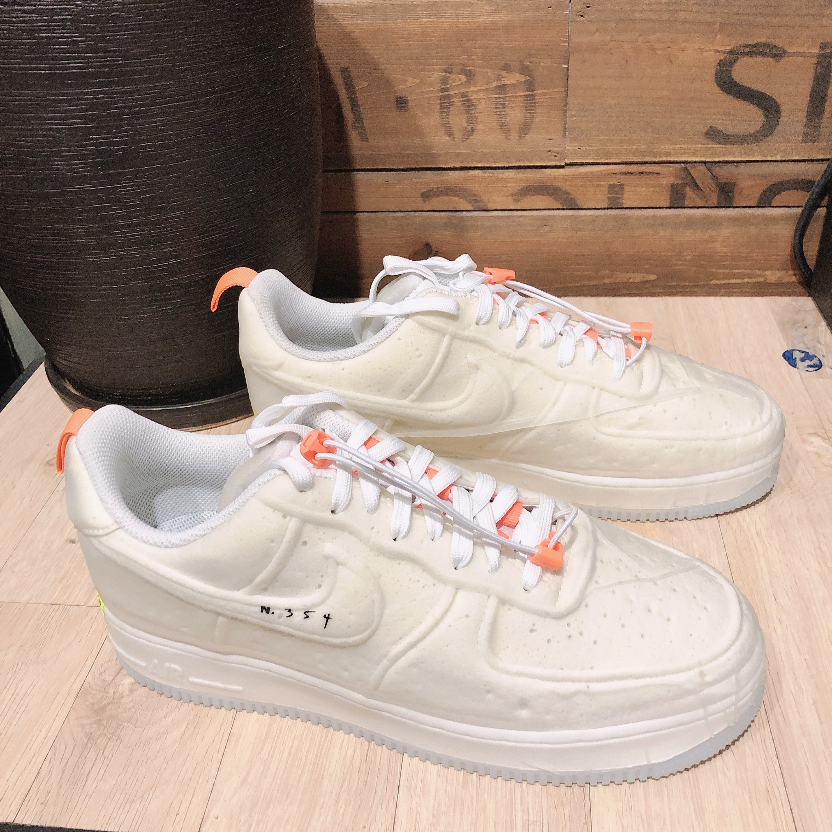 Nike Air Force 1 Experimental Sail 착용 스타일 - 2