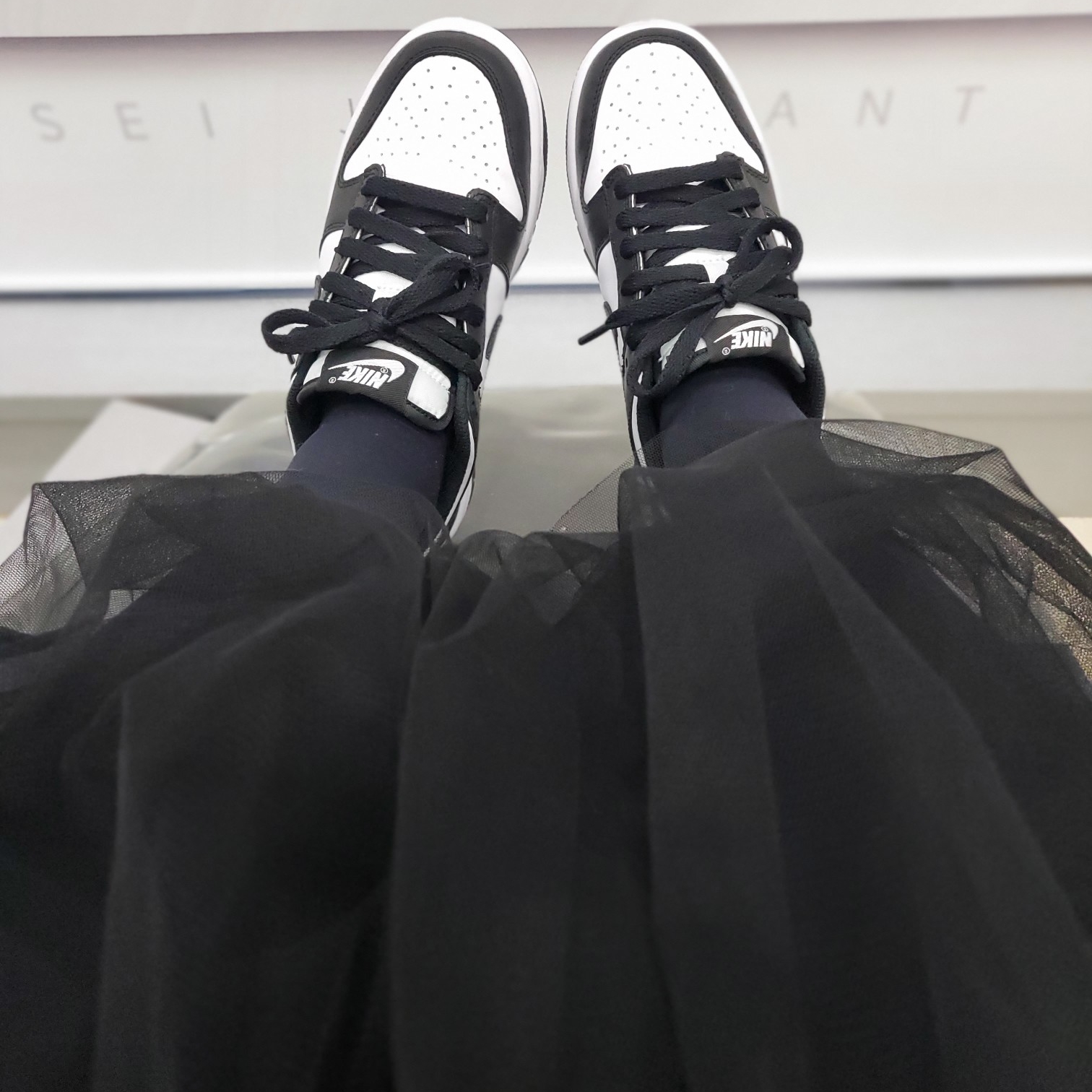(GS) Nike Dunk Low Black 착용 스타일