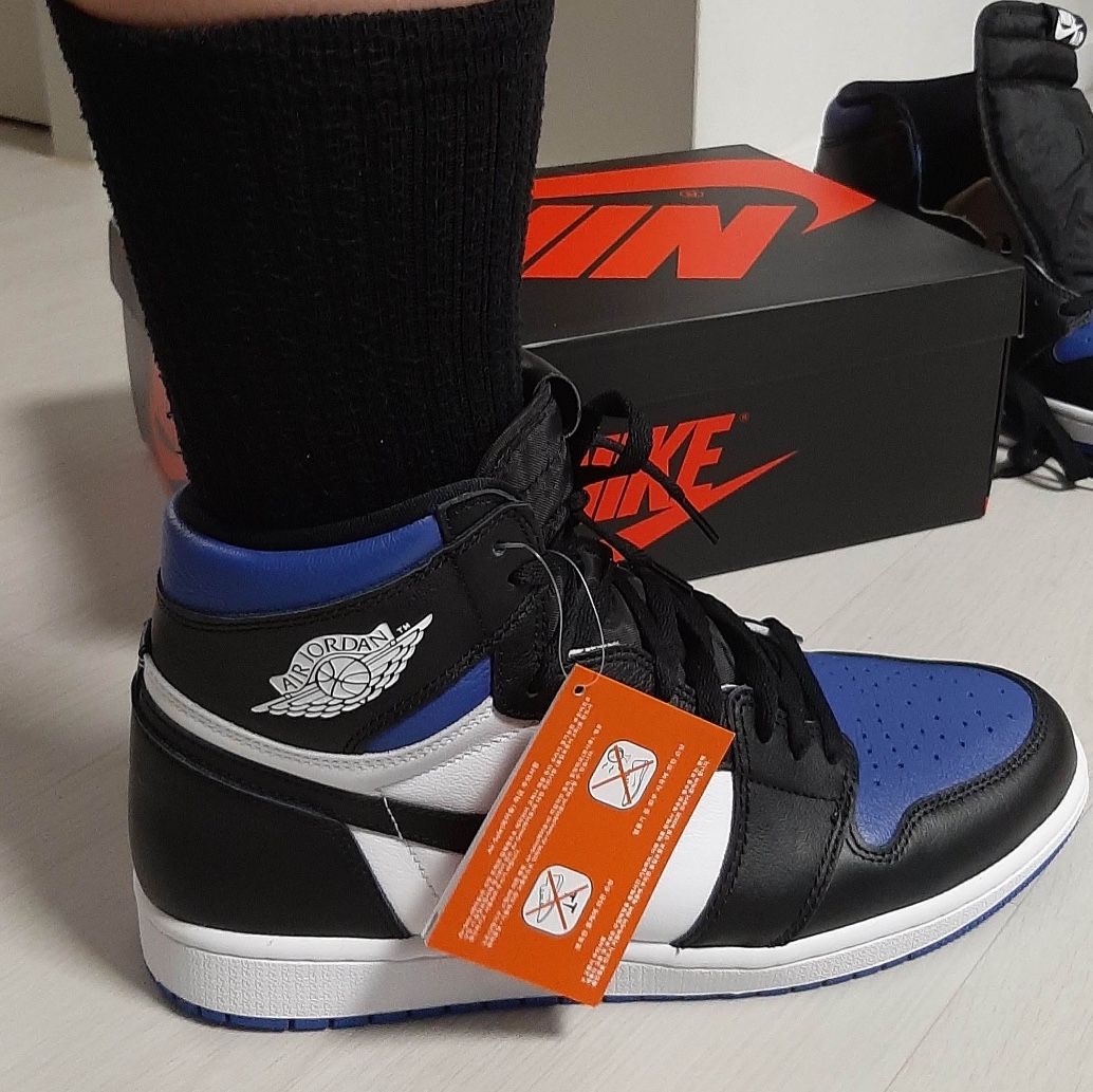 Jordan 1 Retro High OG Royal Toe 착용 스타일 - 3