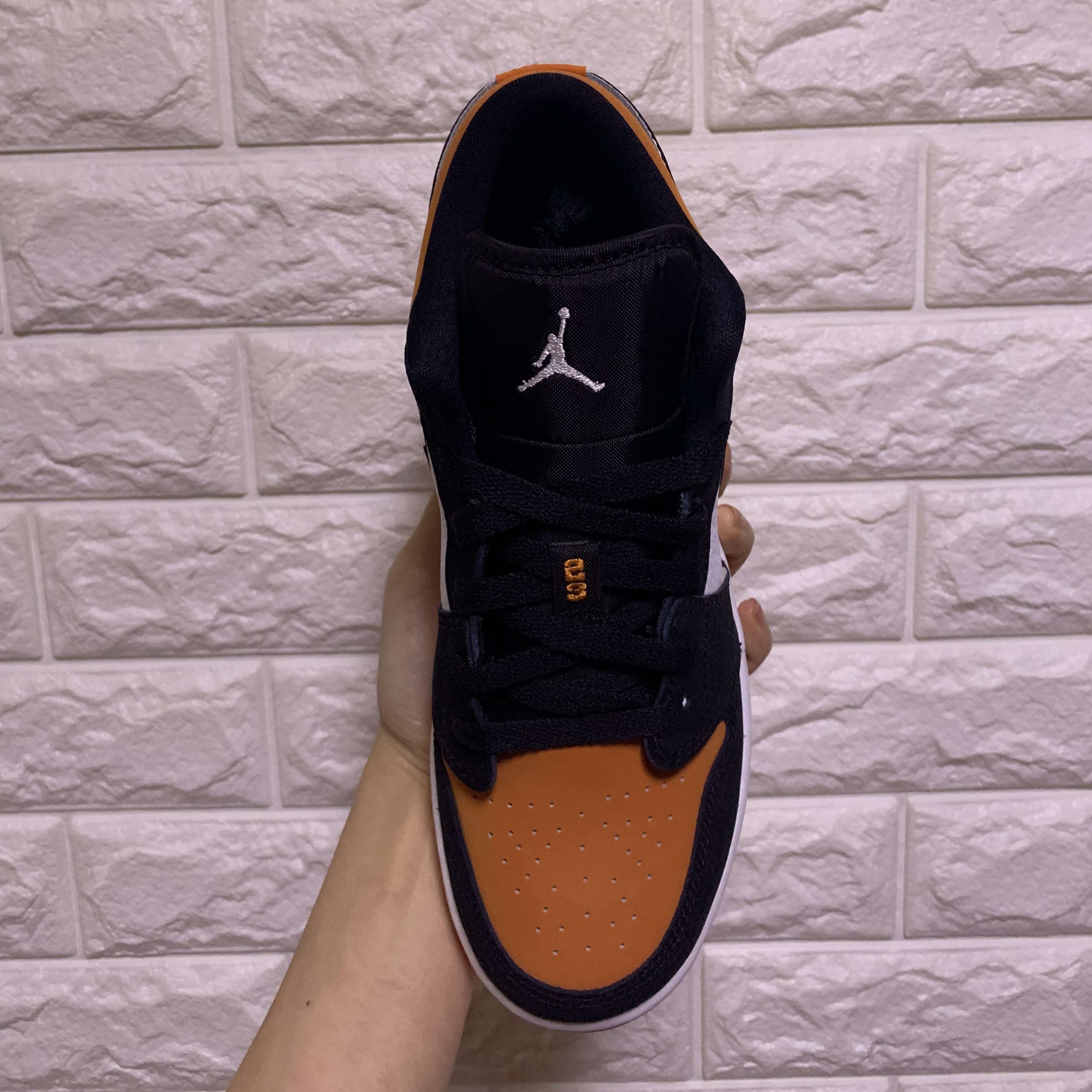 Jordan 1 Low Shattered Backboard 착용 스타일 - 3
