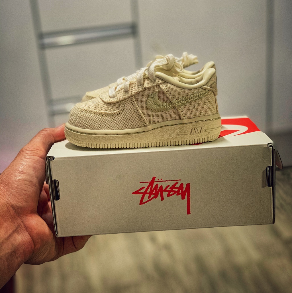 (TD) Nike x Stussy Air Force 1 Low Fossil 착용 스타일