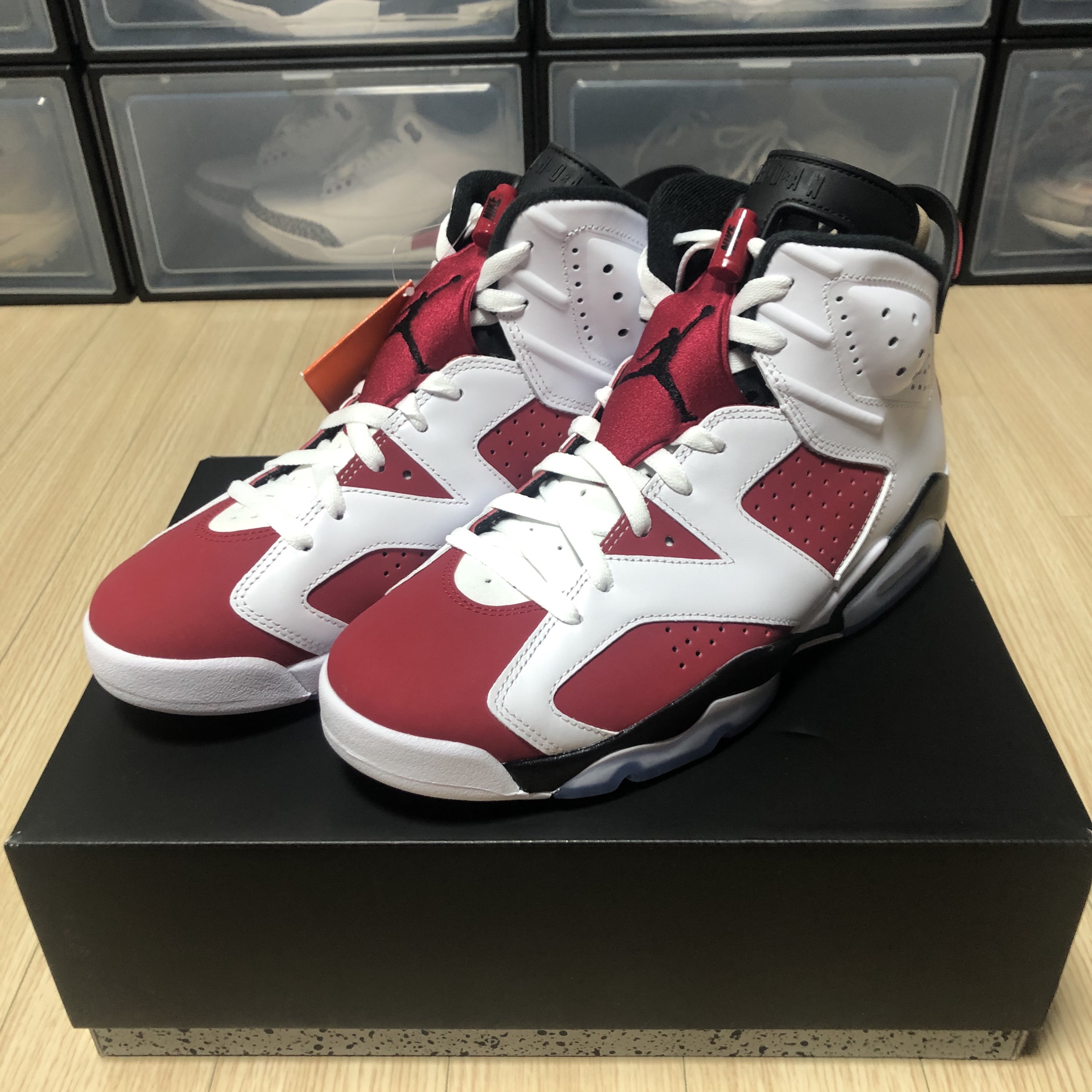 Jordan 6 Retro Carmine 2021 착용 스타일 - 1
