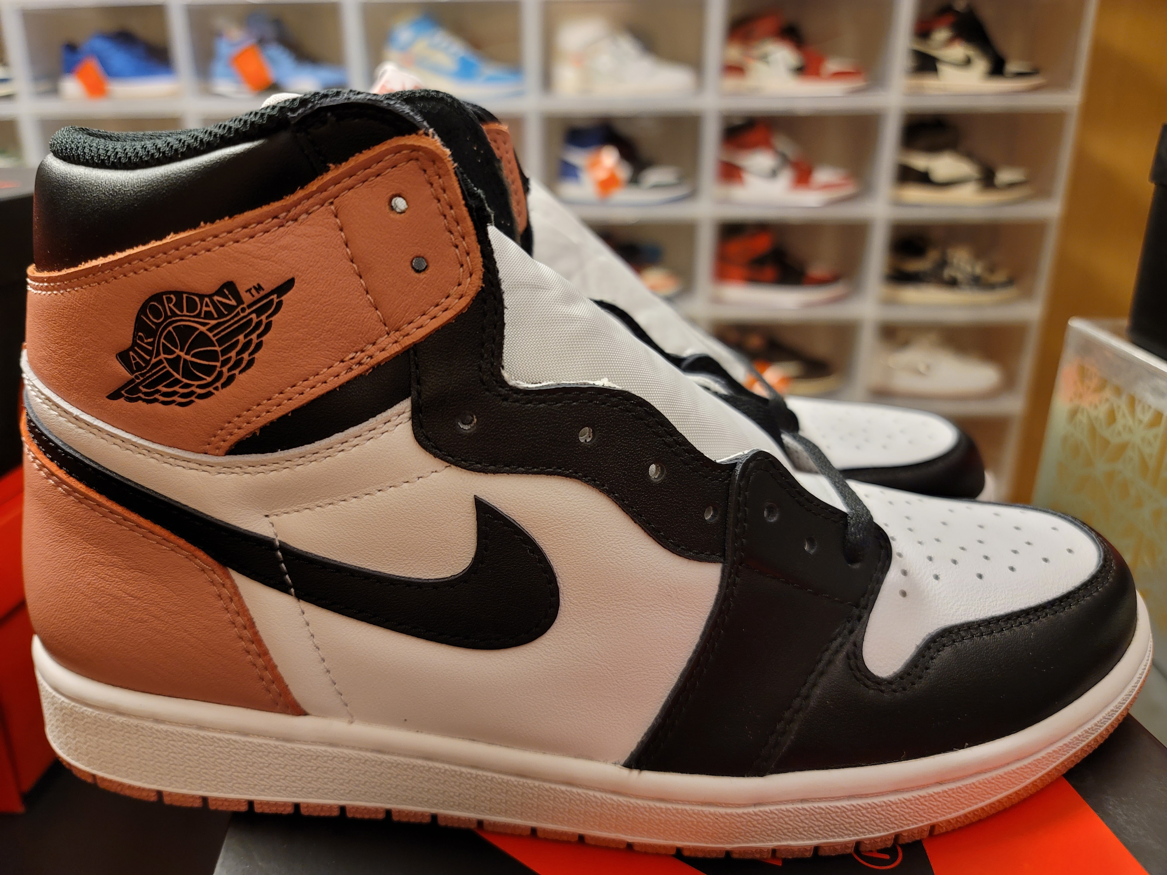 Jordan 1 Retro High Rust Pink 착용 스타일 - 2