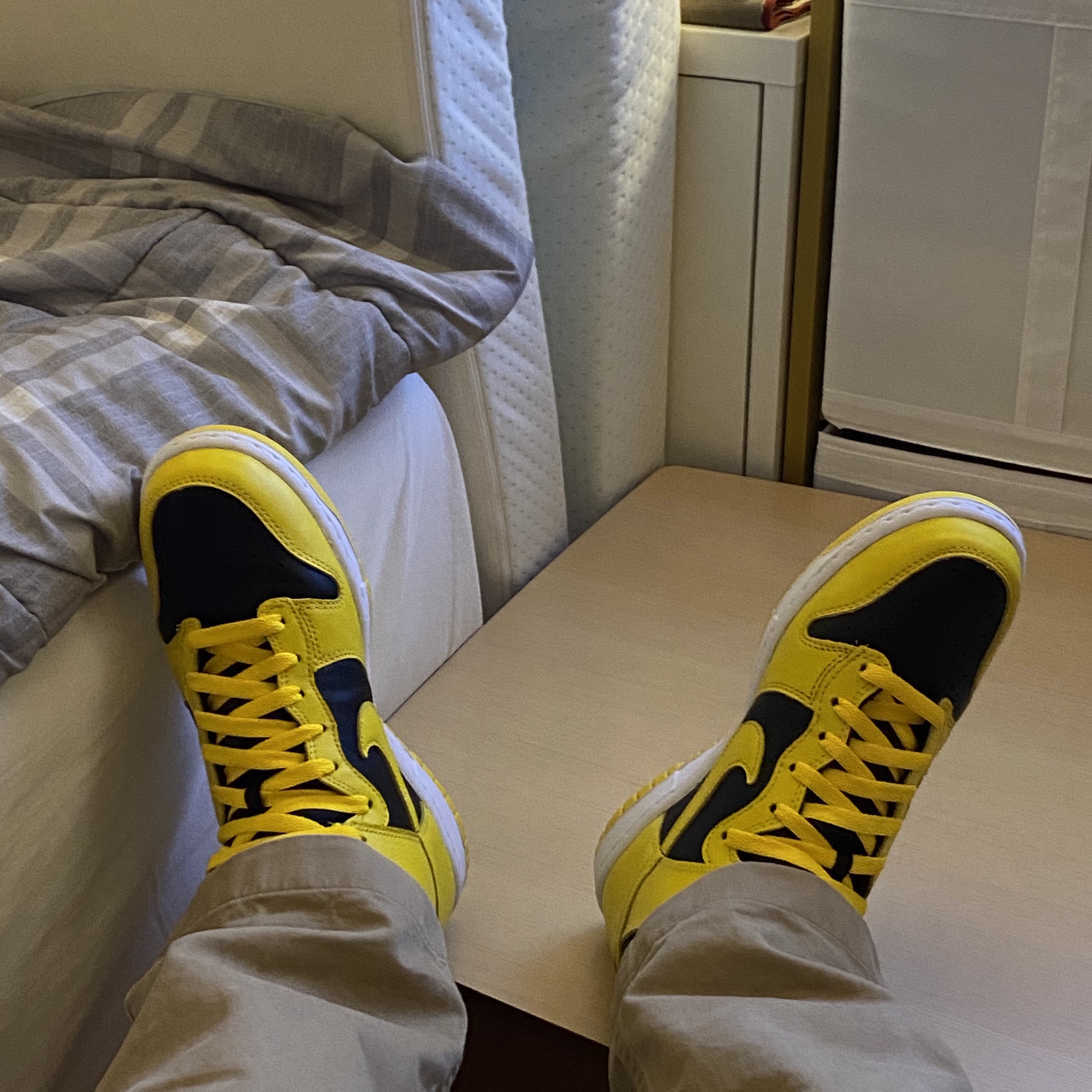 Nike Dunk High SP Varsity Maize 착용 스타일 - 1