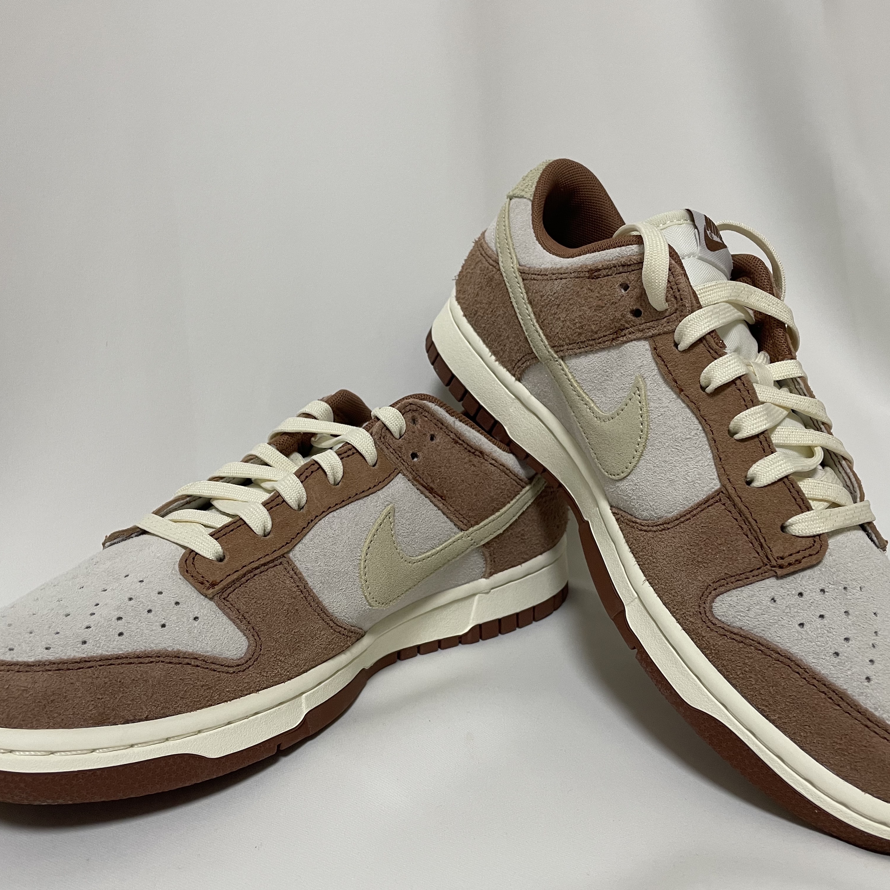 Nike Dunk Low Pro Premium Medium Curry 착용 스타일 - 2