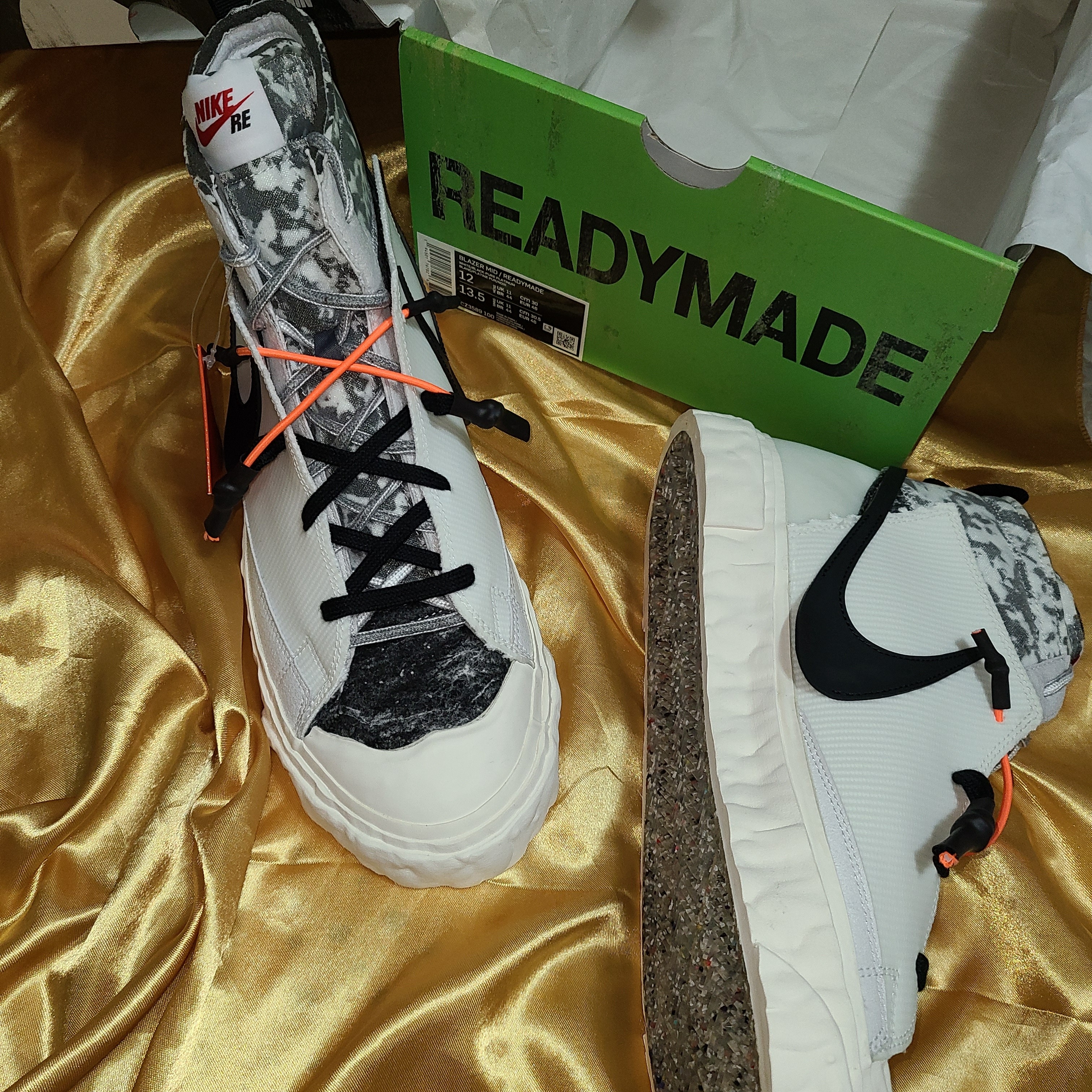 Nike x Readymade Blazer Mid White 착용 스타일 - 4