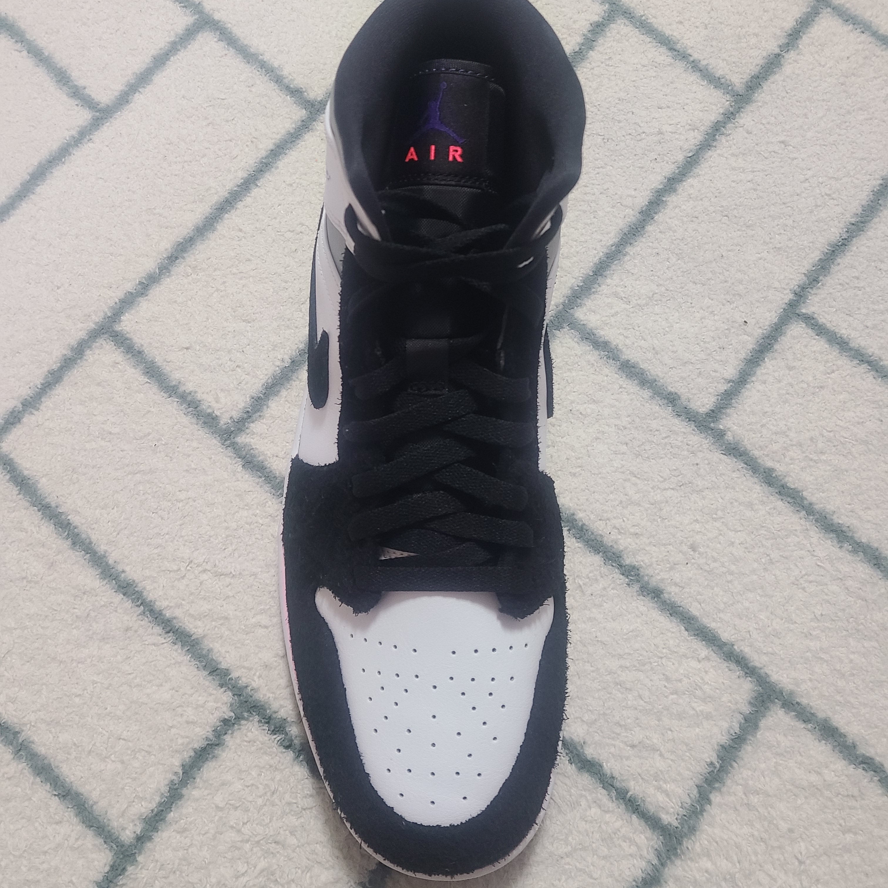 Jordan 1 Mid SE Court Purple 착용 스타일 - 1