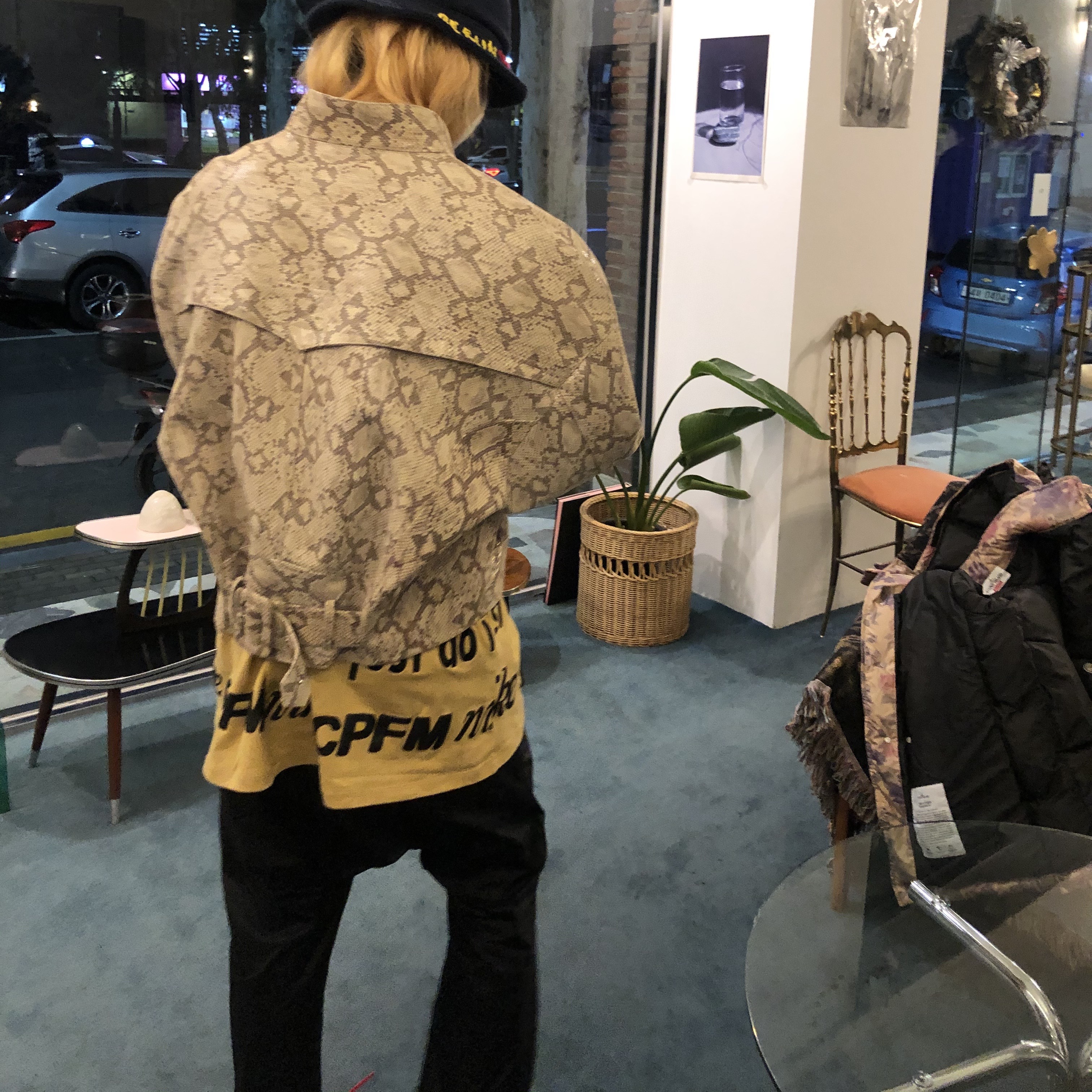 Nike x Cactus Plant Flea Market L/S T-Shirt Mustard Yellow 착용 스타일