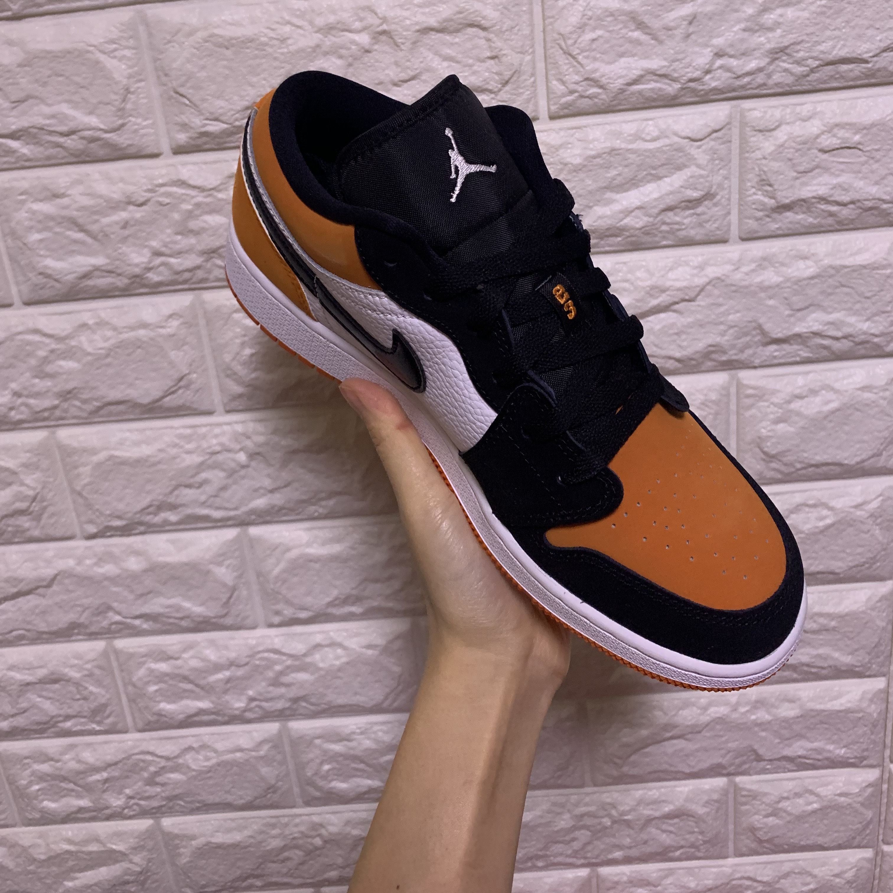 Jordan 1 Low Shattered Backboard 착용 스타일 - 2