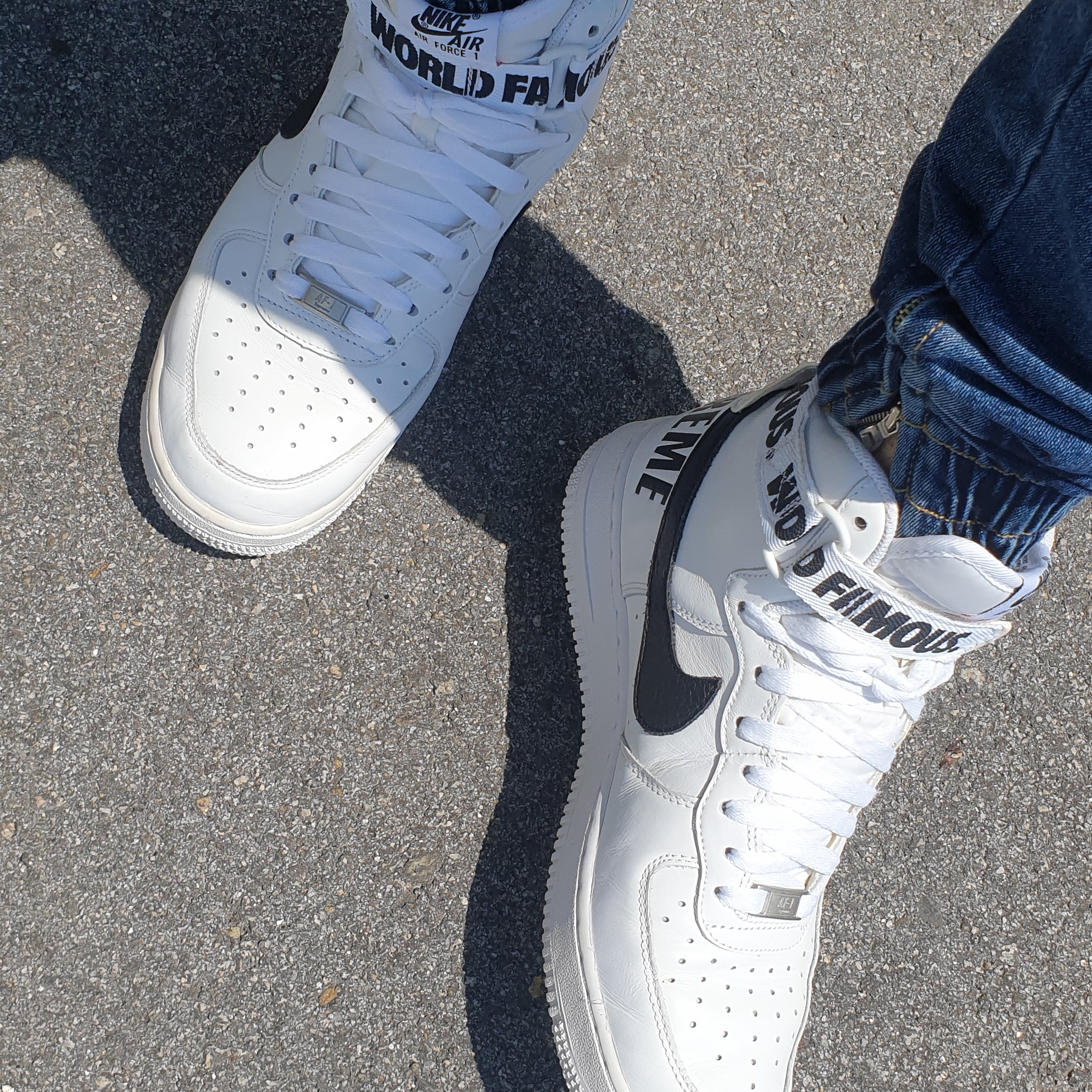 Nike x Supreme Air Force 1 High World Famous White 착용 스타일 - 1