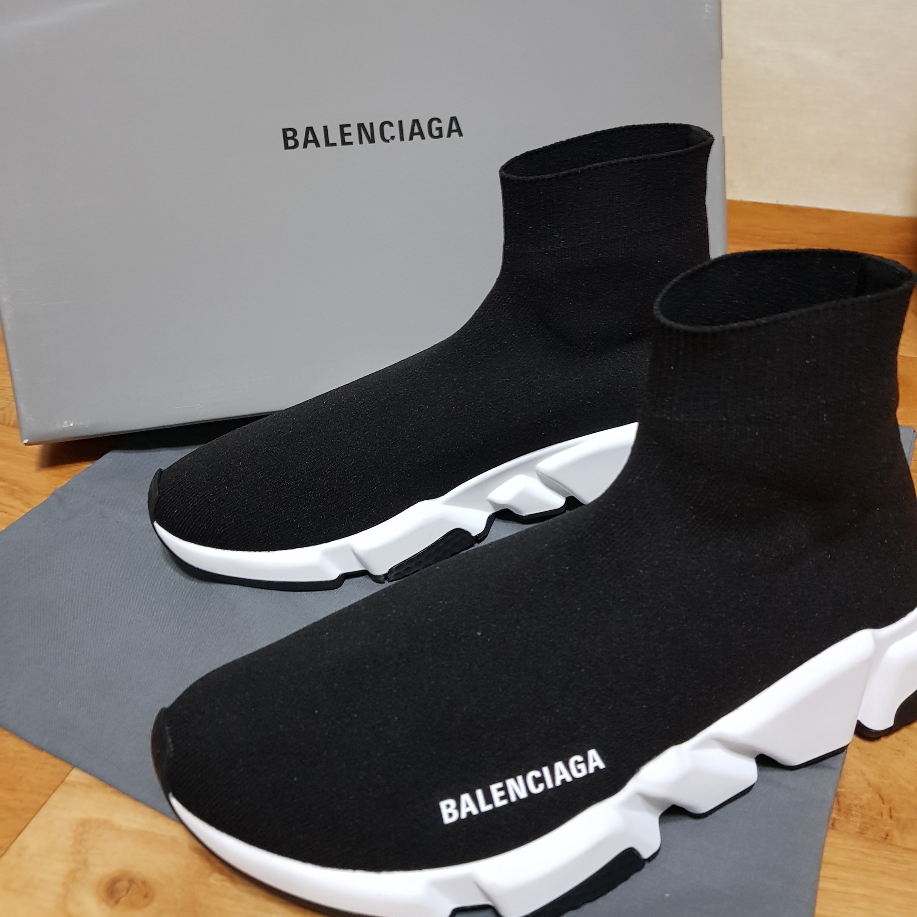 Balenciaga Speed Trainer Black White 2020 착용 스타일