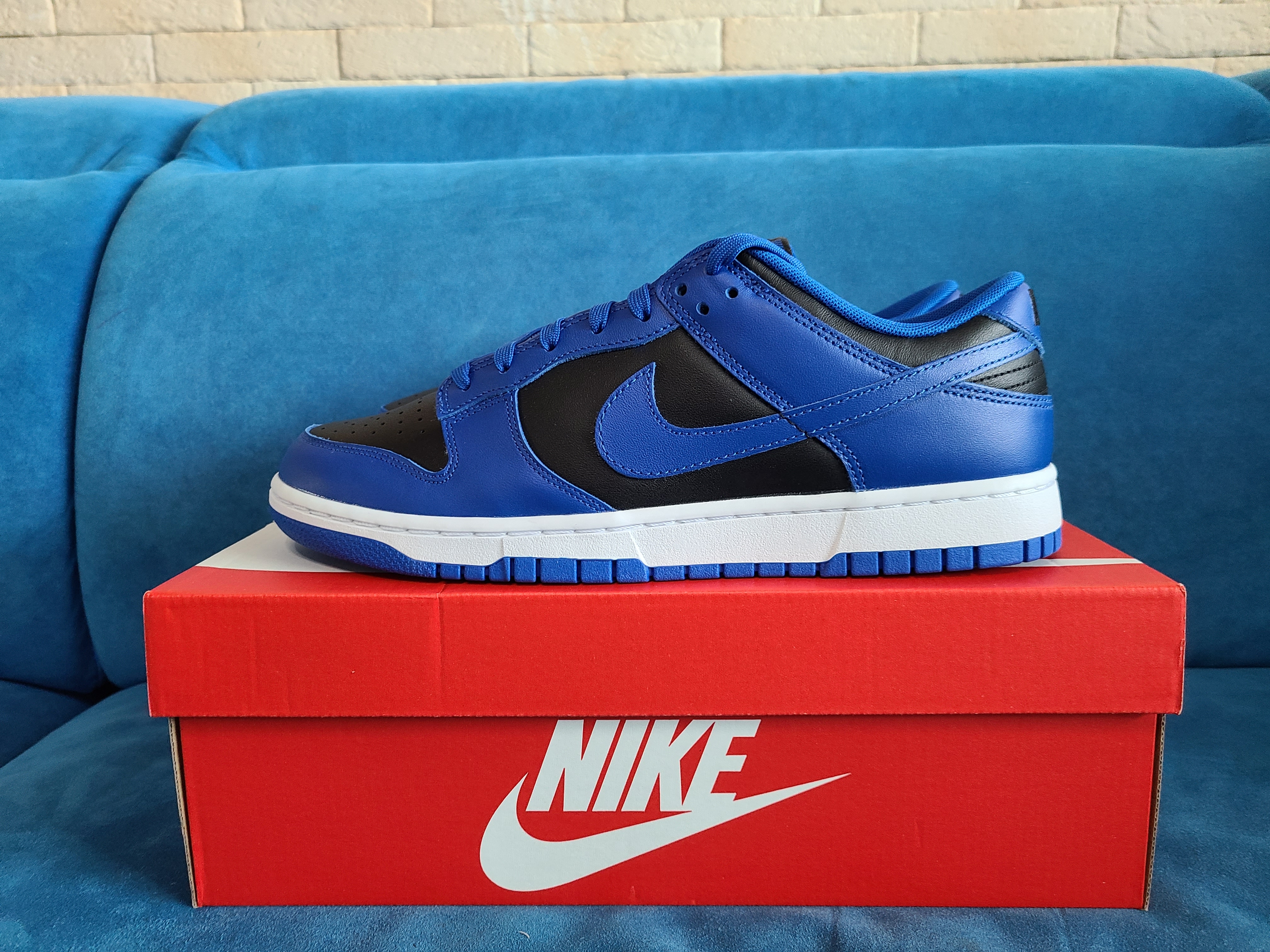 Nike Dunk Low Retro Hyper Cobalt 착용 스타일 - 1