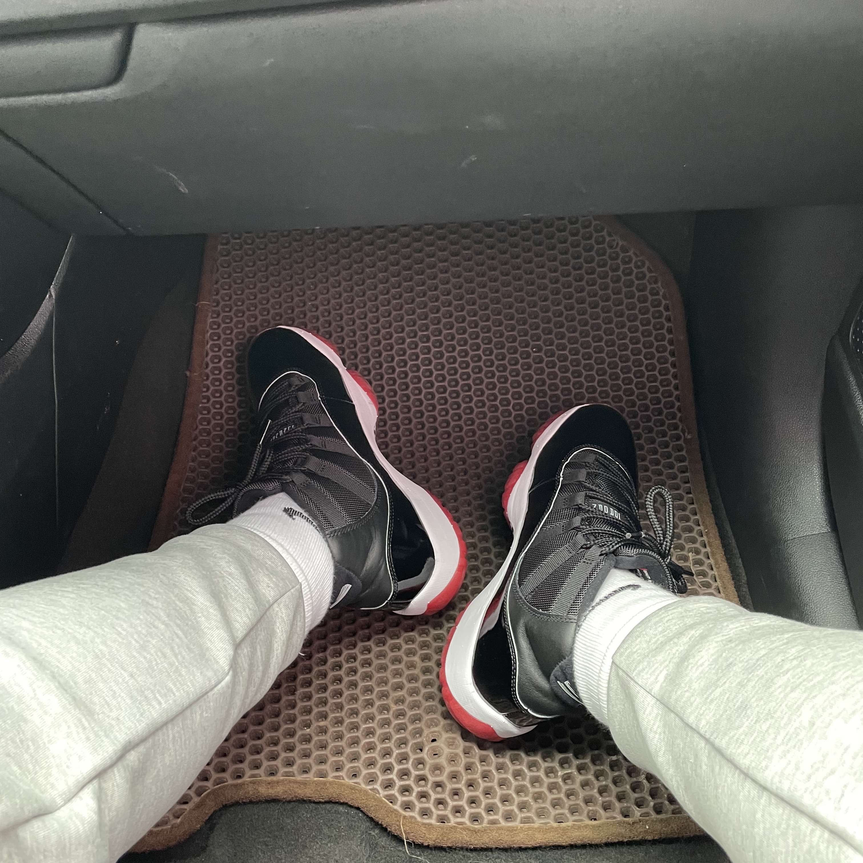 Jordan 11 Retro Bred 2019 착용 스타일