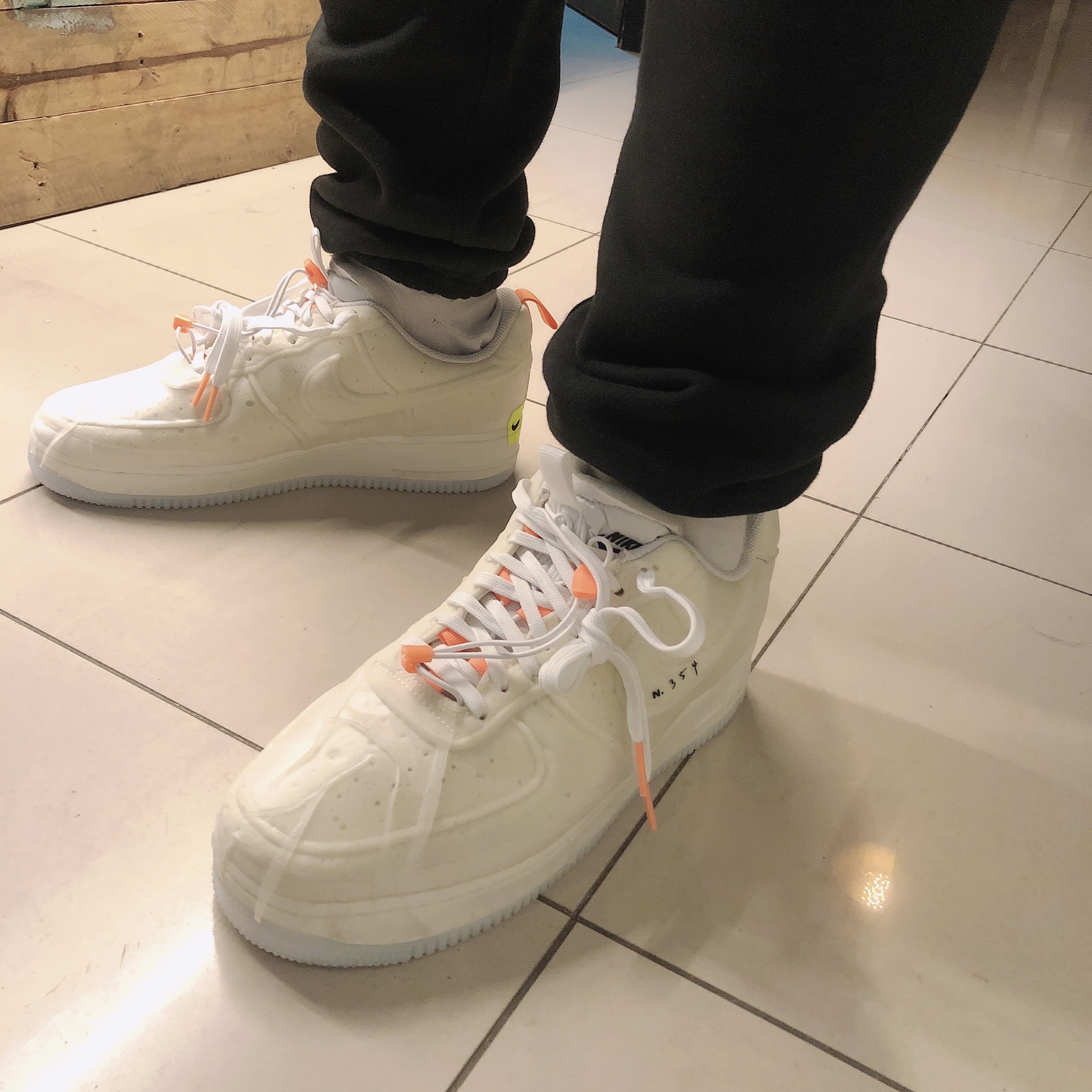 Nike Air Force 1 Experimental Sail 착용 스타일 - 4