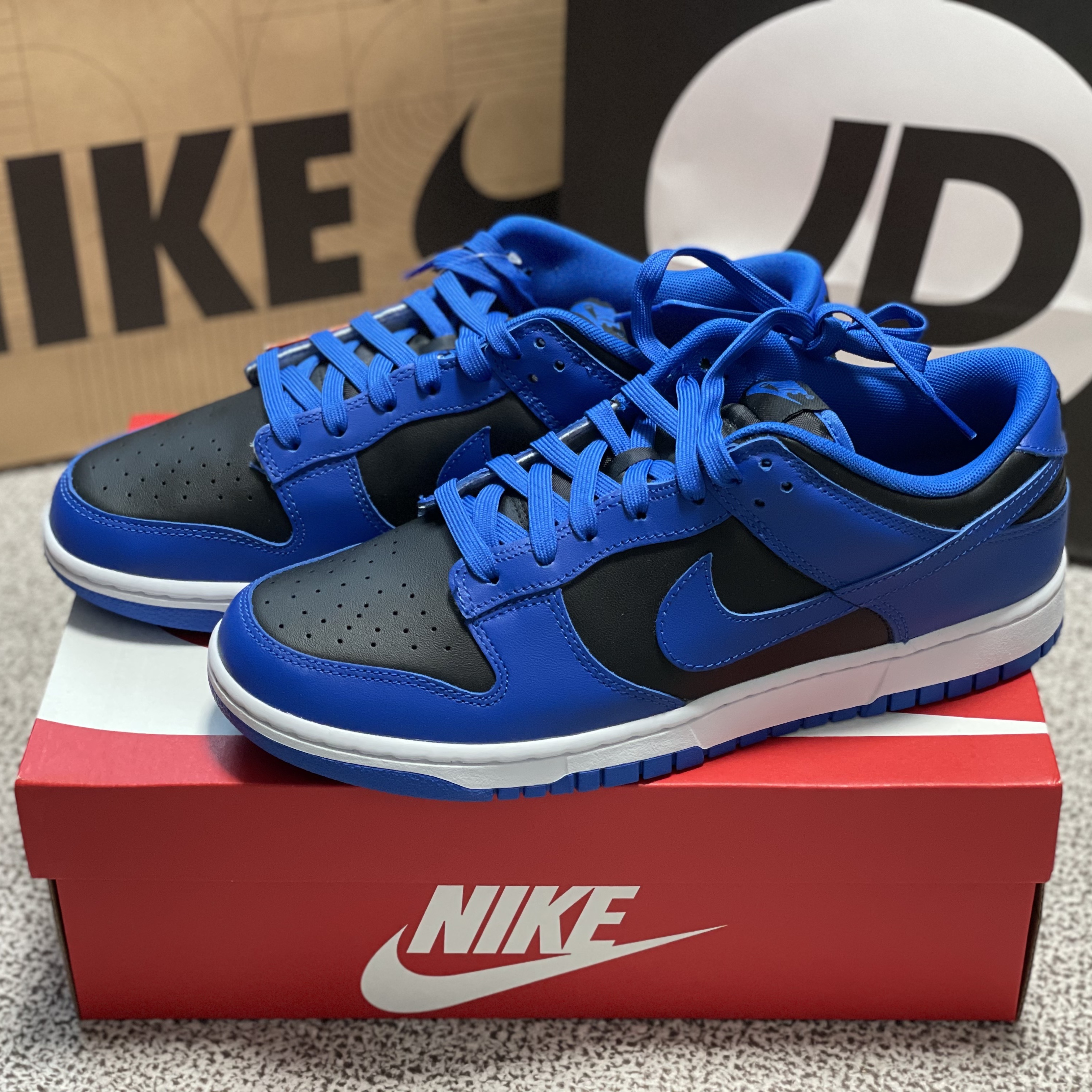 Nike Dunk Low Retro Hyper Cobalt 착용 스타일