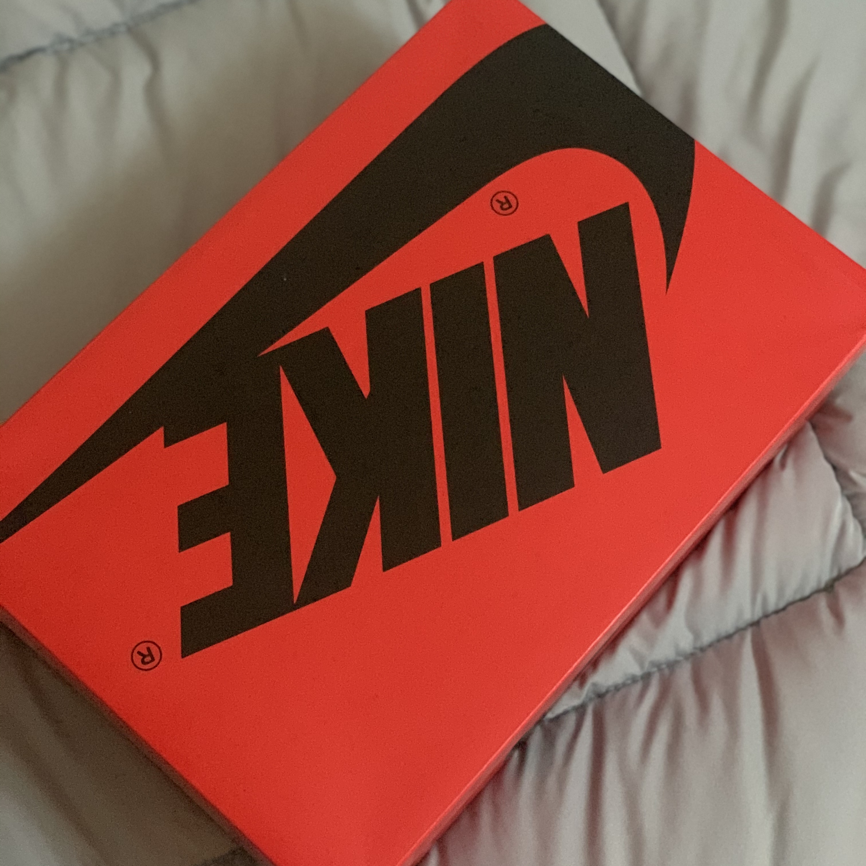 (W) Jordan 1 Retro High OG Silver Toe 착용 스타일 - 2