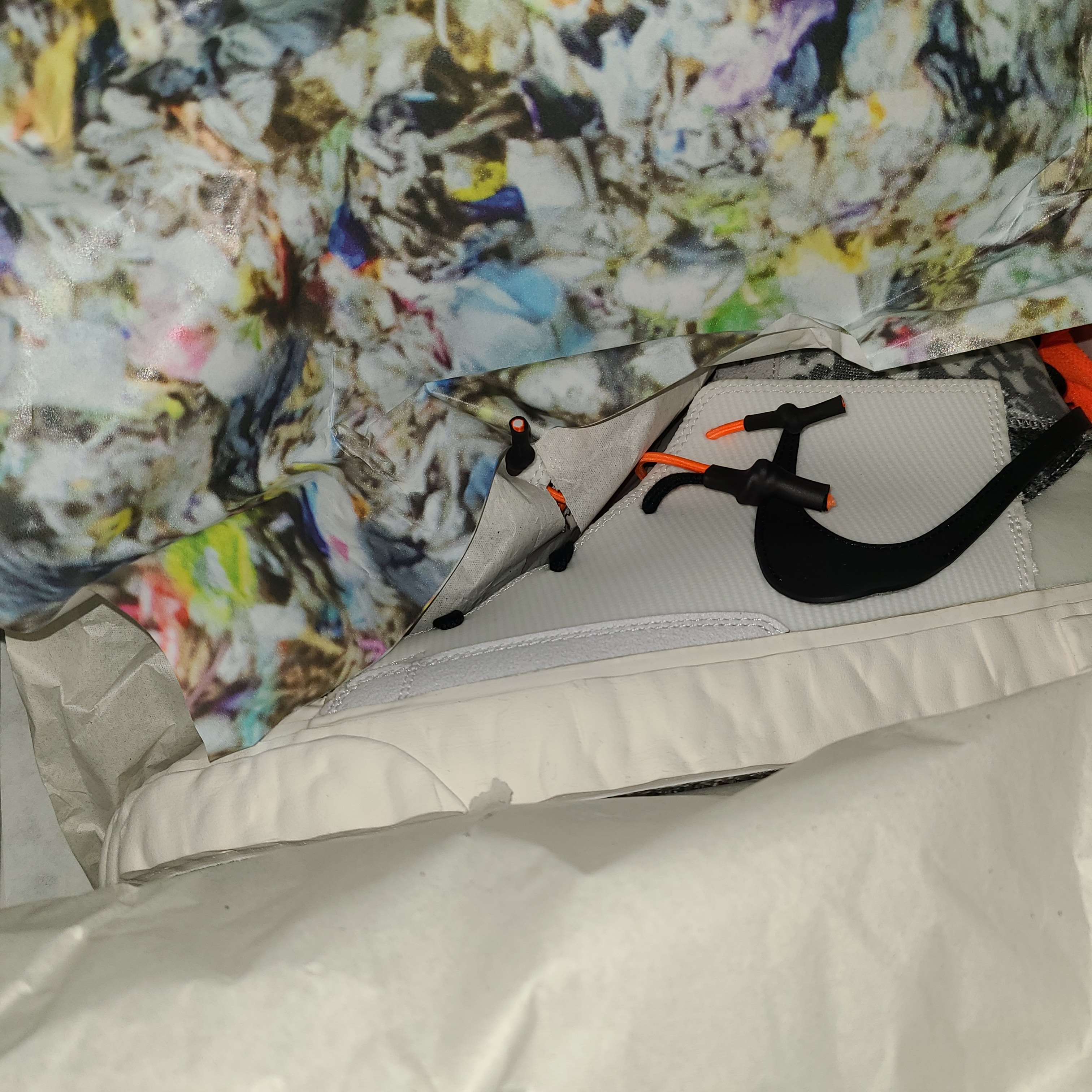 Nike x Readymade Blazer Mid White 착용 스타일 - 2