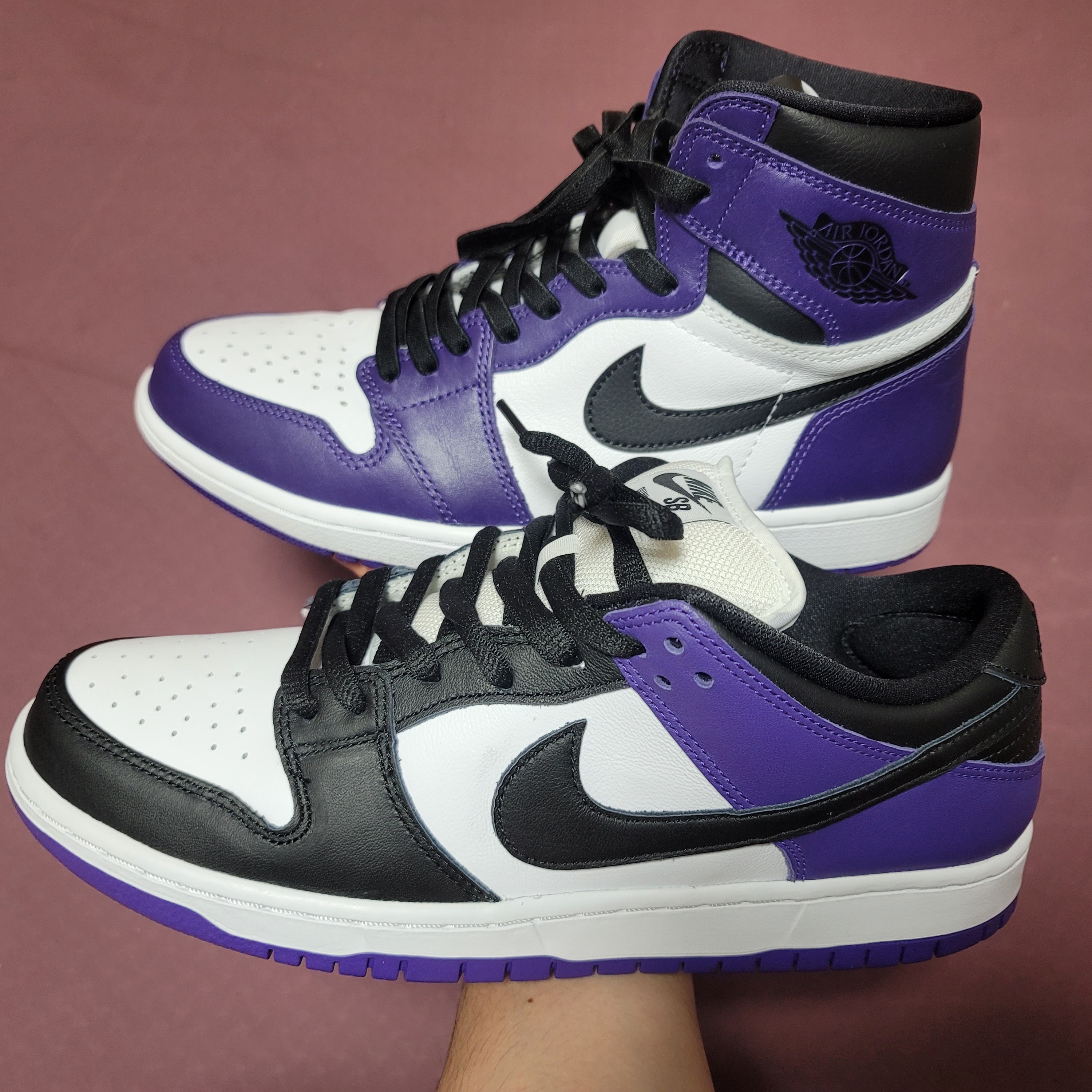 Nike SB Dunk Low Pro Court Purple, Jordan 1 Retro High OG Court Purple 2020 착용 스타일