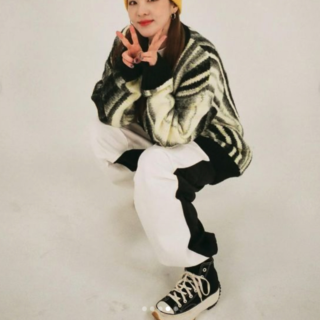 Converse x JW Anderson Run Star Hike Hi Black 착용 스타일 - 3