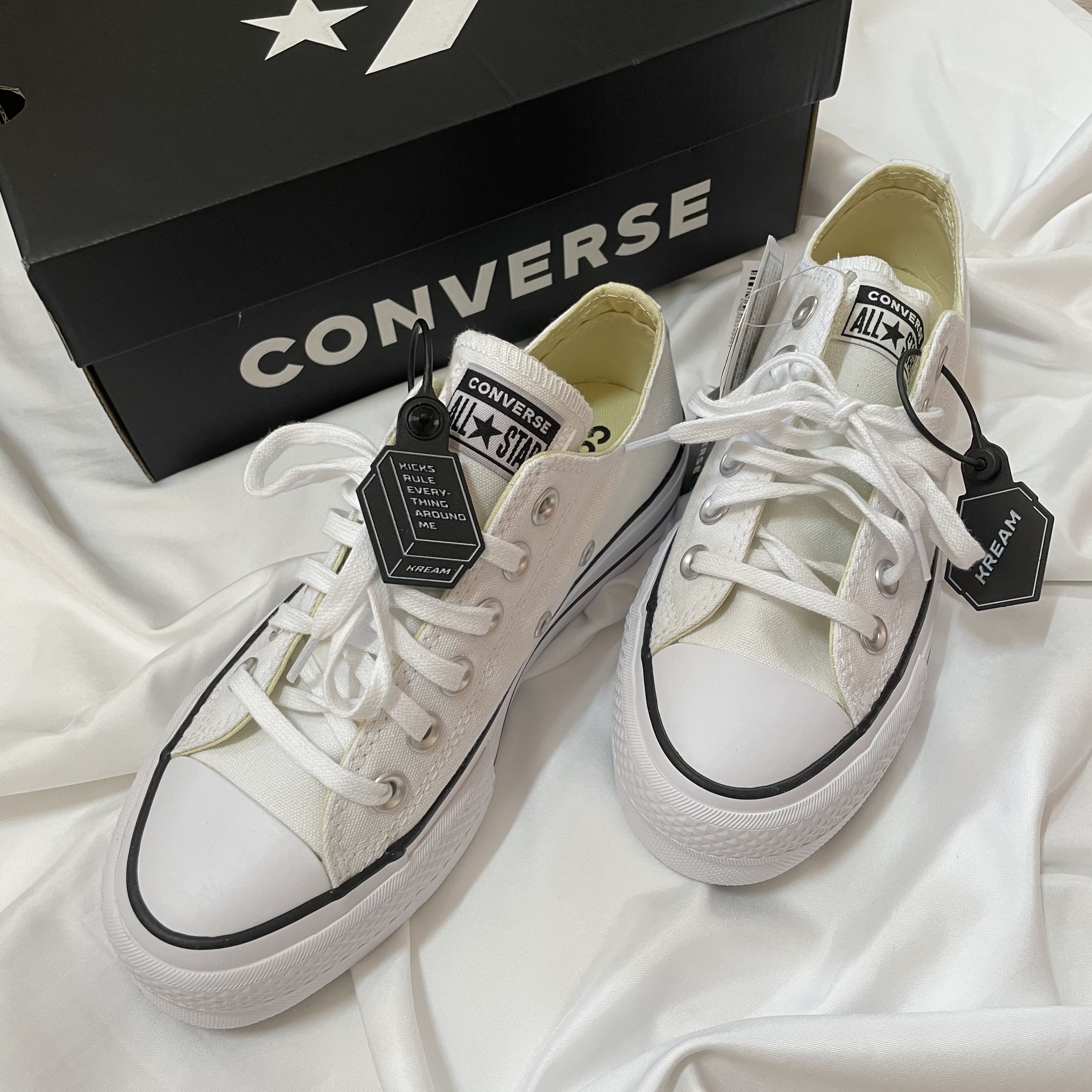 (W) Converse Chuck Taylor All Star Lift Ox White Black 착용 스타일