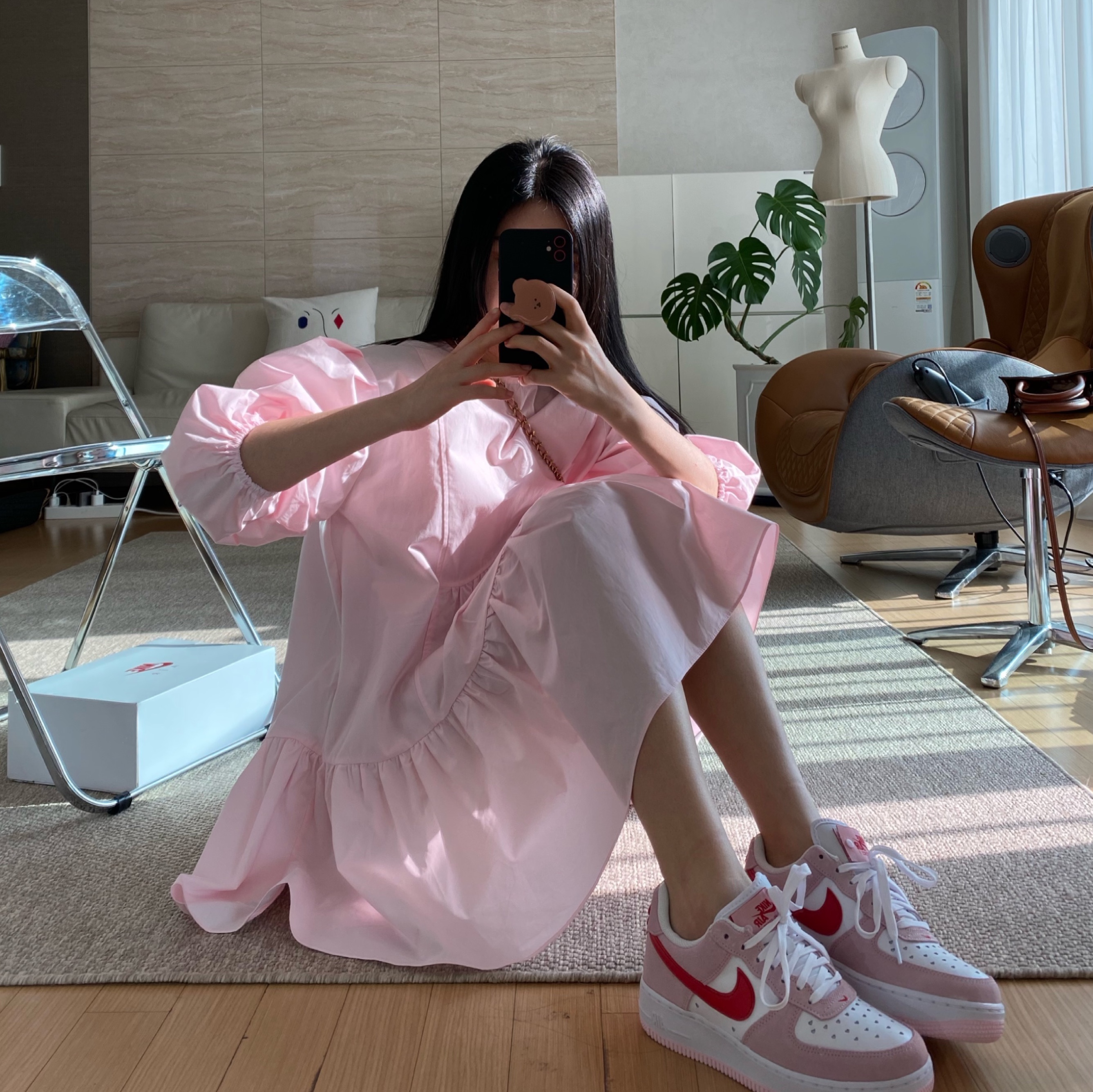 Nike Air Force 1 '07 QS Valentine's Day 착용 스타일 - 4