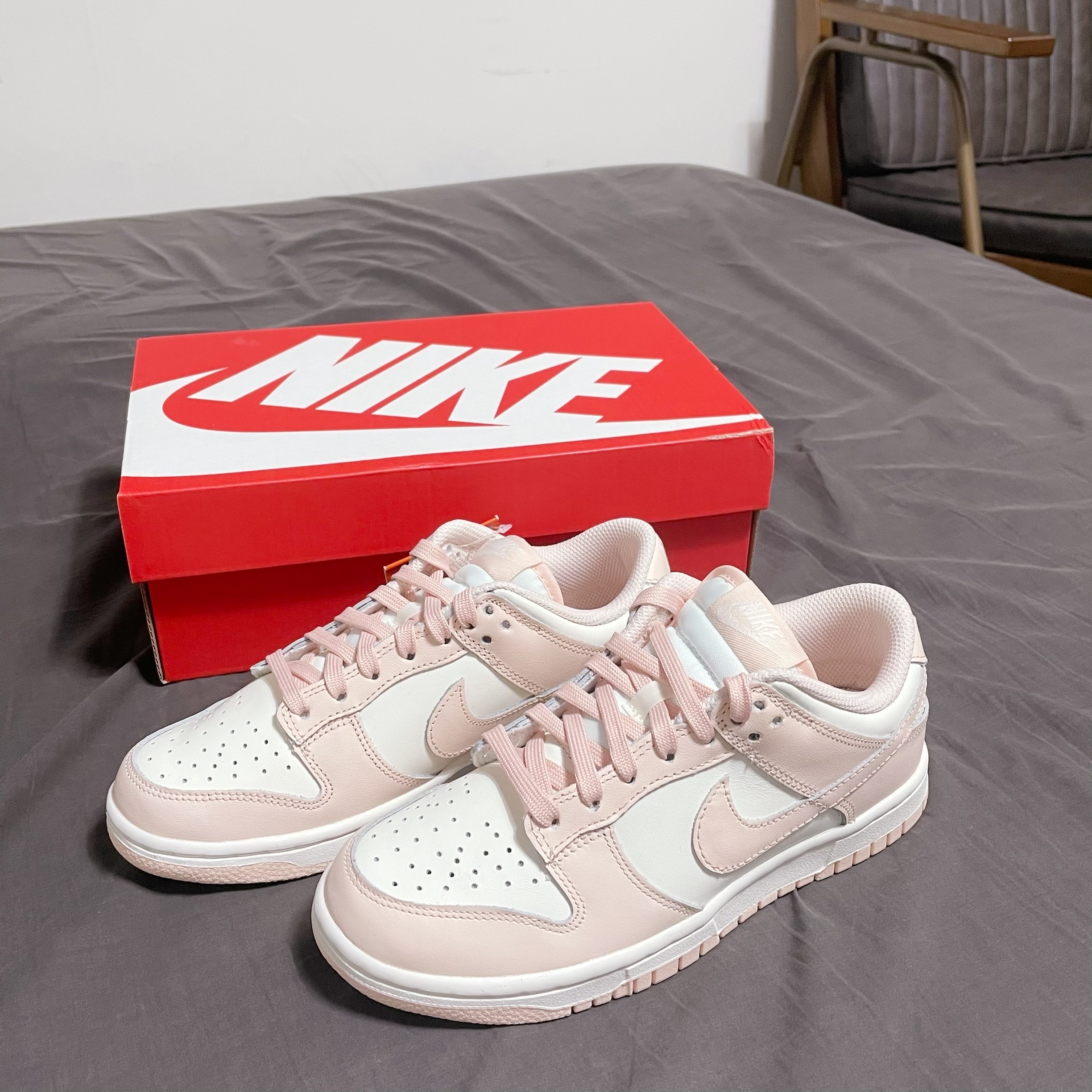 (W) Nike Dunk Low Orange Pearl 착용 스타일 - 1