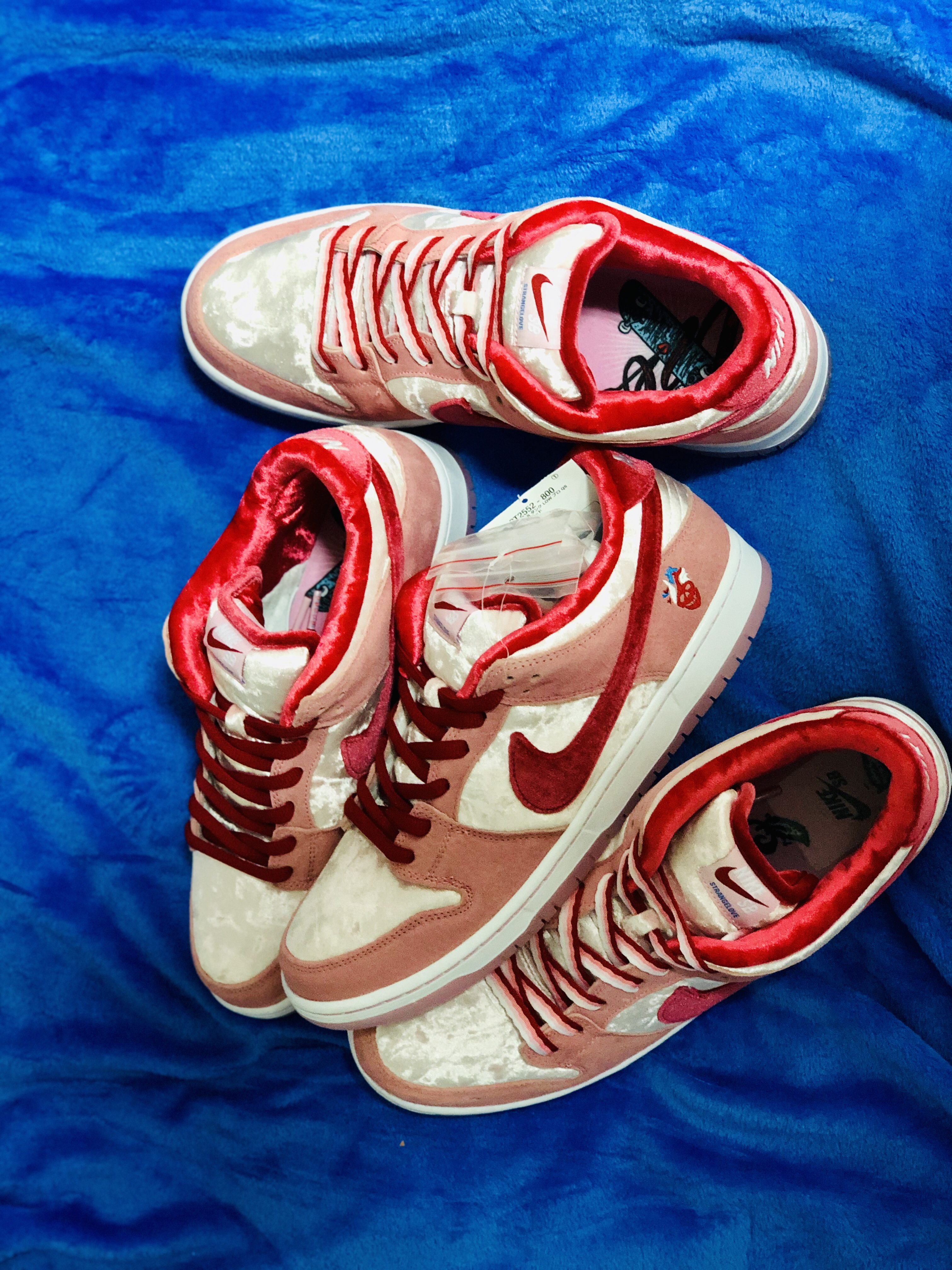 Nike x StrangeLove SB Dunk Low Pink (Regular Box), Nike x Sean Cliver SB Dunk Low Holiday Special 착용 스타일 - 2