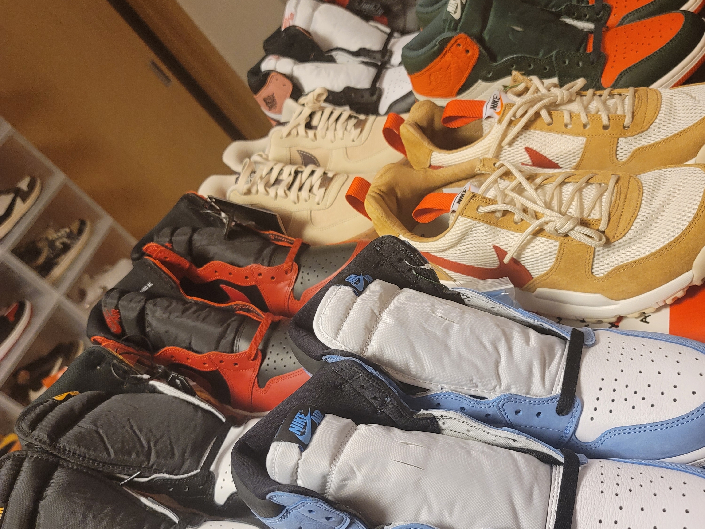 Jordan 1 Retro High Rust Pink, Jordan 1 Retro High OG University Blue 착용 스타일 - 2