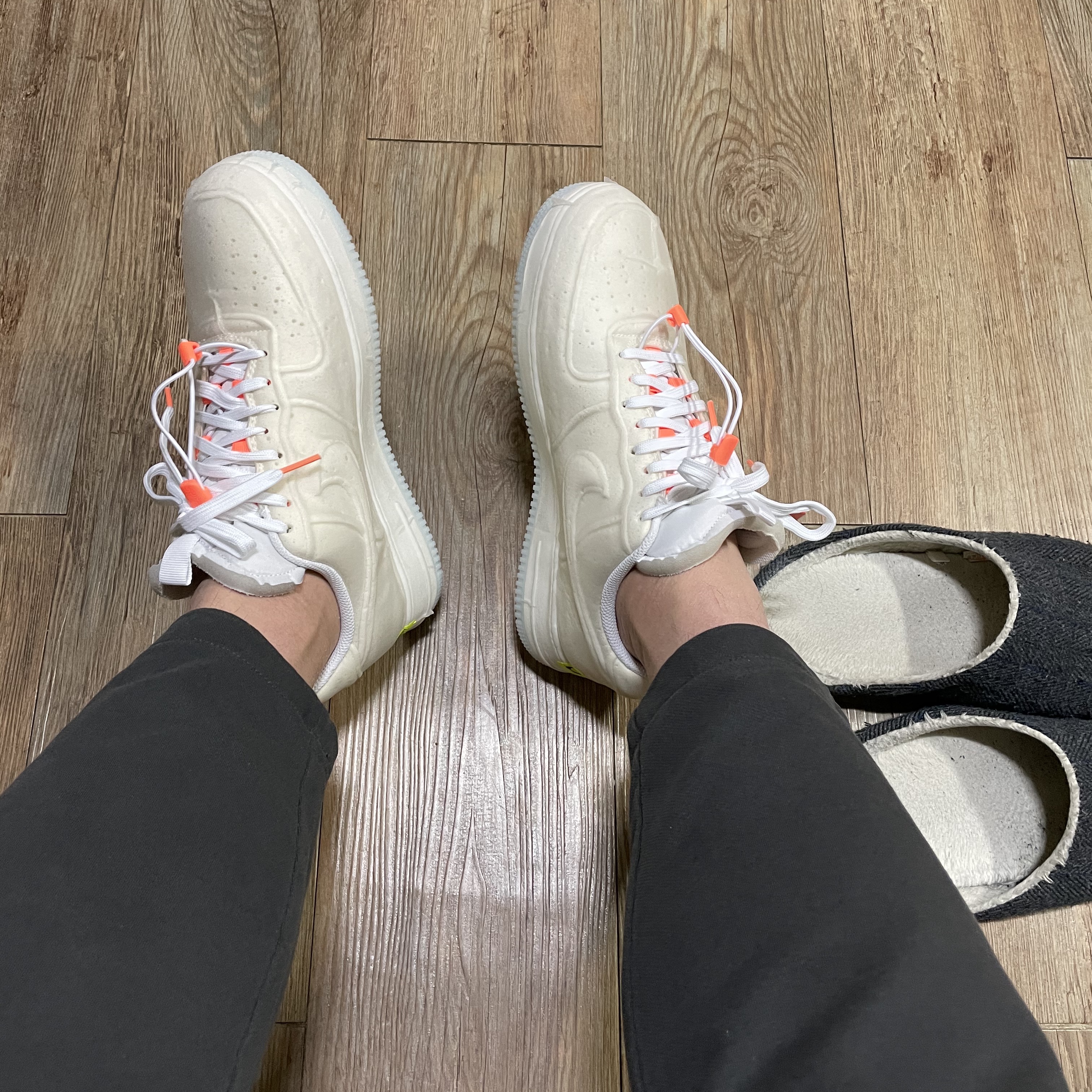 Nike Air Force 1 Experimental Sail 착용 스타일 - 3