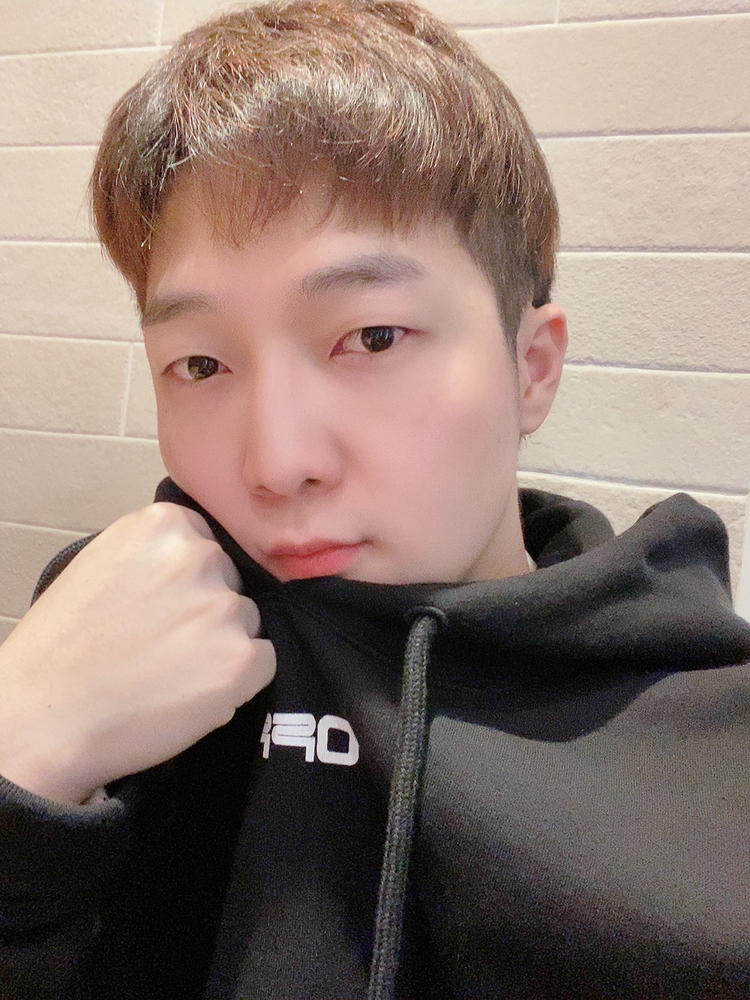KREAM 프로필 이미지