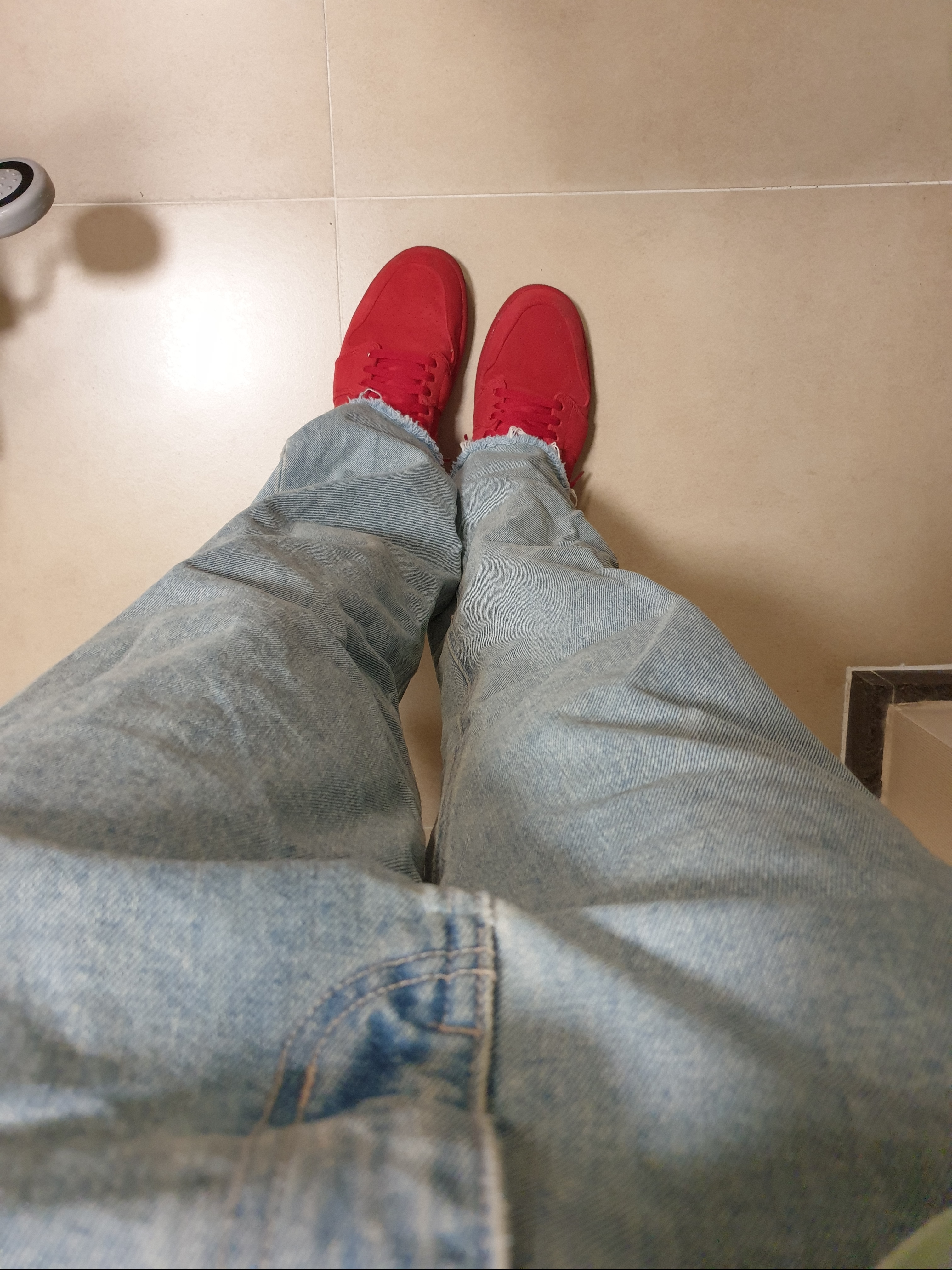Jordan 1 Retro High Red Suede 착용 스타일