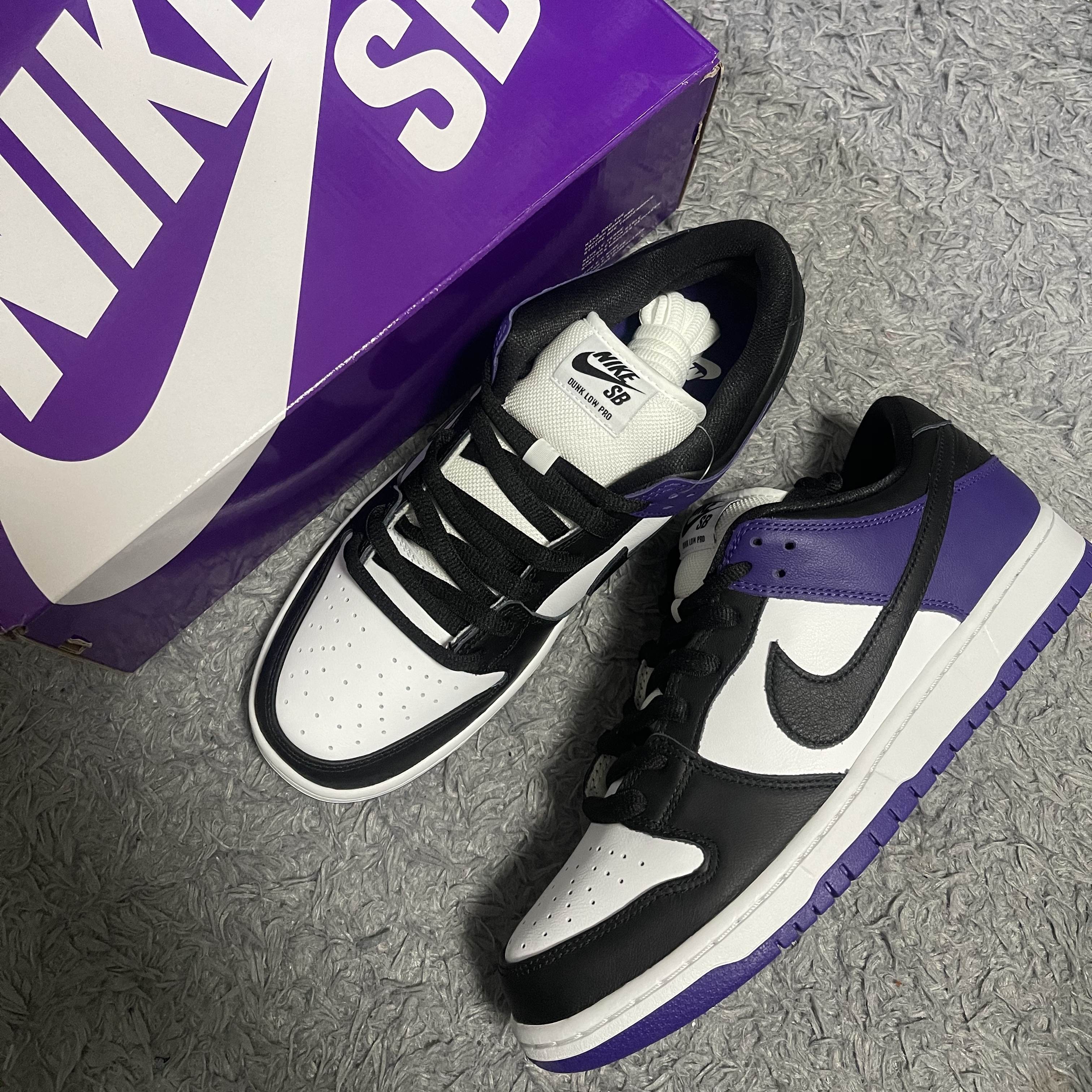 Nike SB Dunk Low Pro Court Purple 착용 스타일