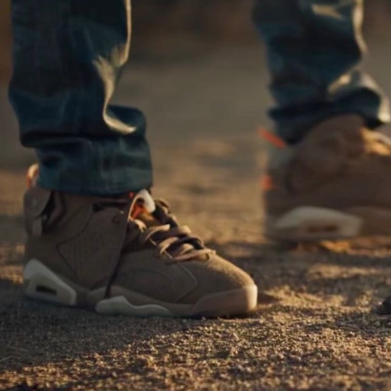 Jordan 6 x Travis Scott Retro Olive, Jordan 6 x Travis Scott Retro SP British Khaki 착용 스타일 - 2