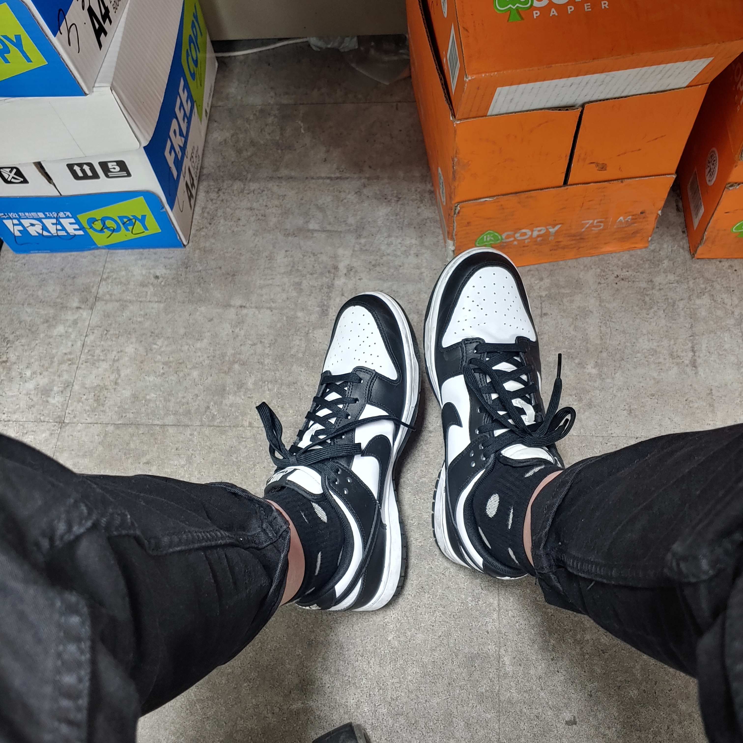 Nike Dunk Low Retro Black 착용 스타일