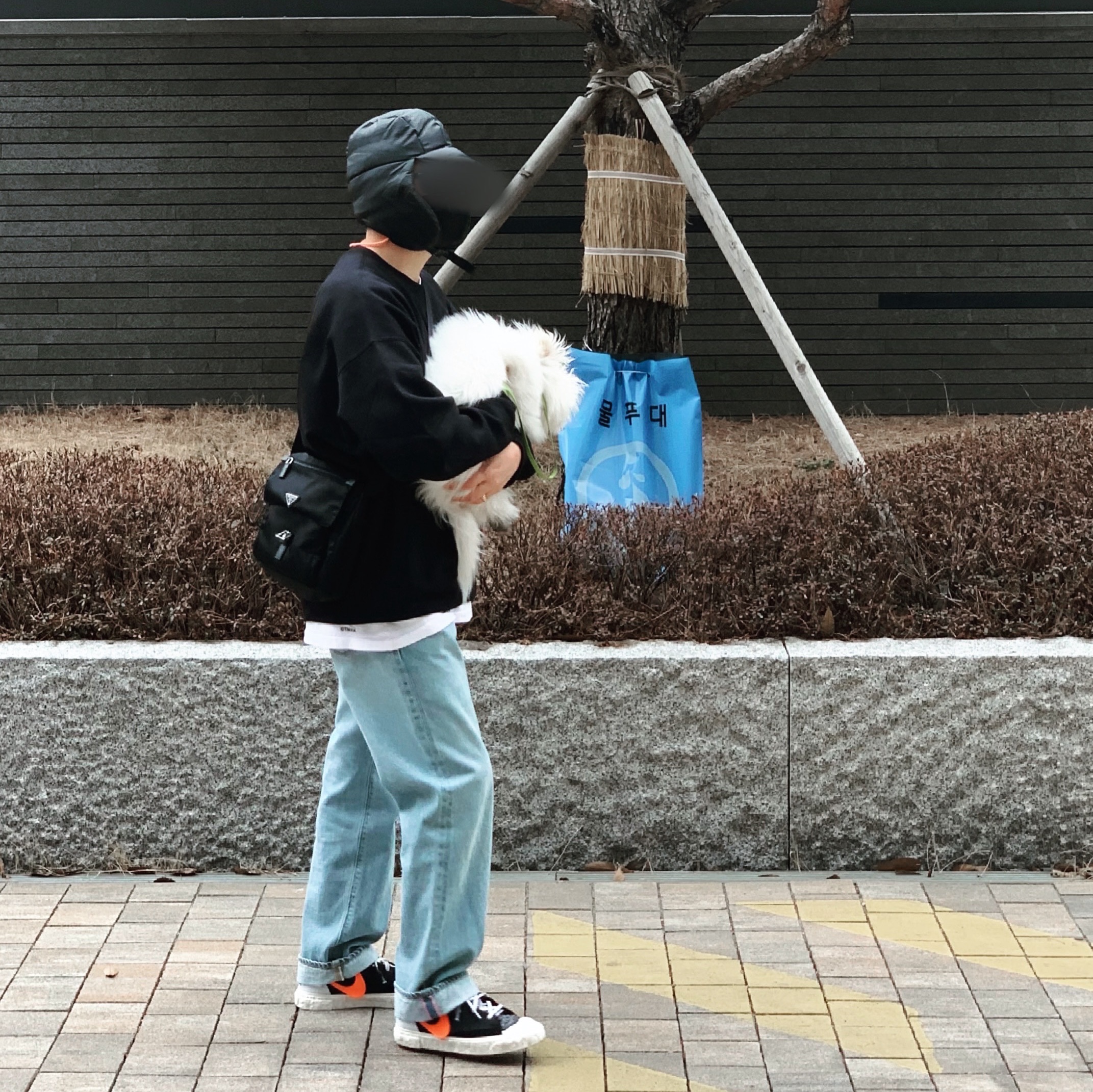 Nike x Readymade Blazer Mid Black 착용 스타일 - 3